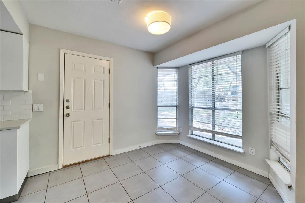 2406 Sheri Oak Ln, Austin, TX 78748