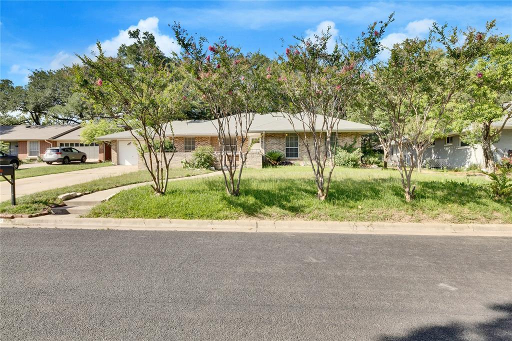 2406 Sheri Oak Ln, Austin, TX 78748