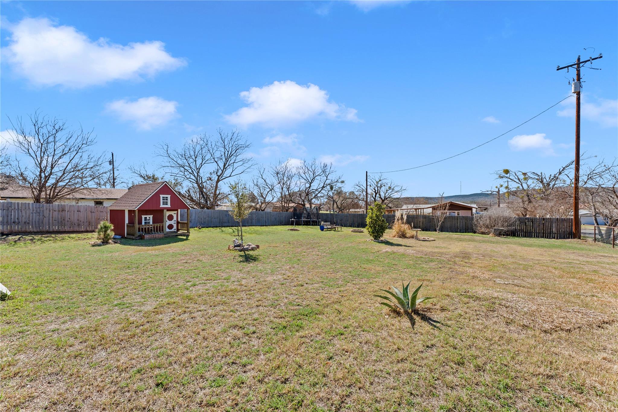 1107 Seneca Dr, Burnet, TX 78611