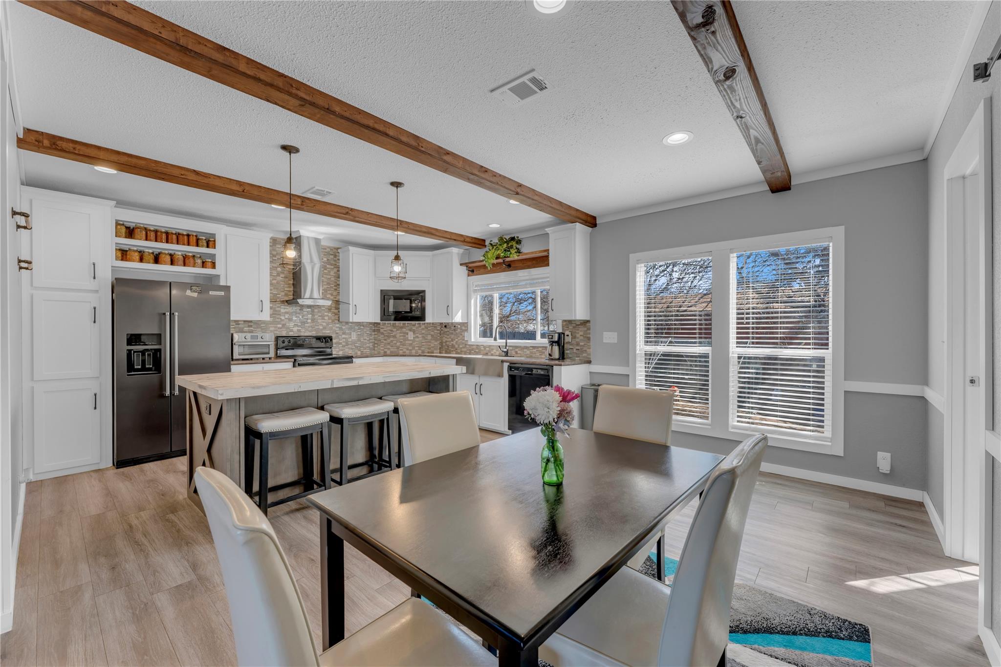 1107 Seneca Dr, Burnet, TX 78611