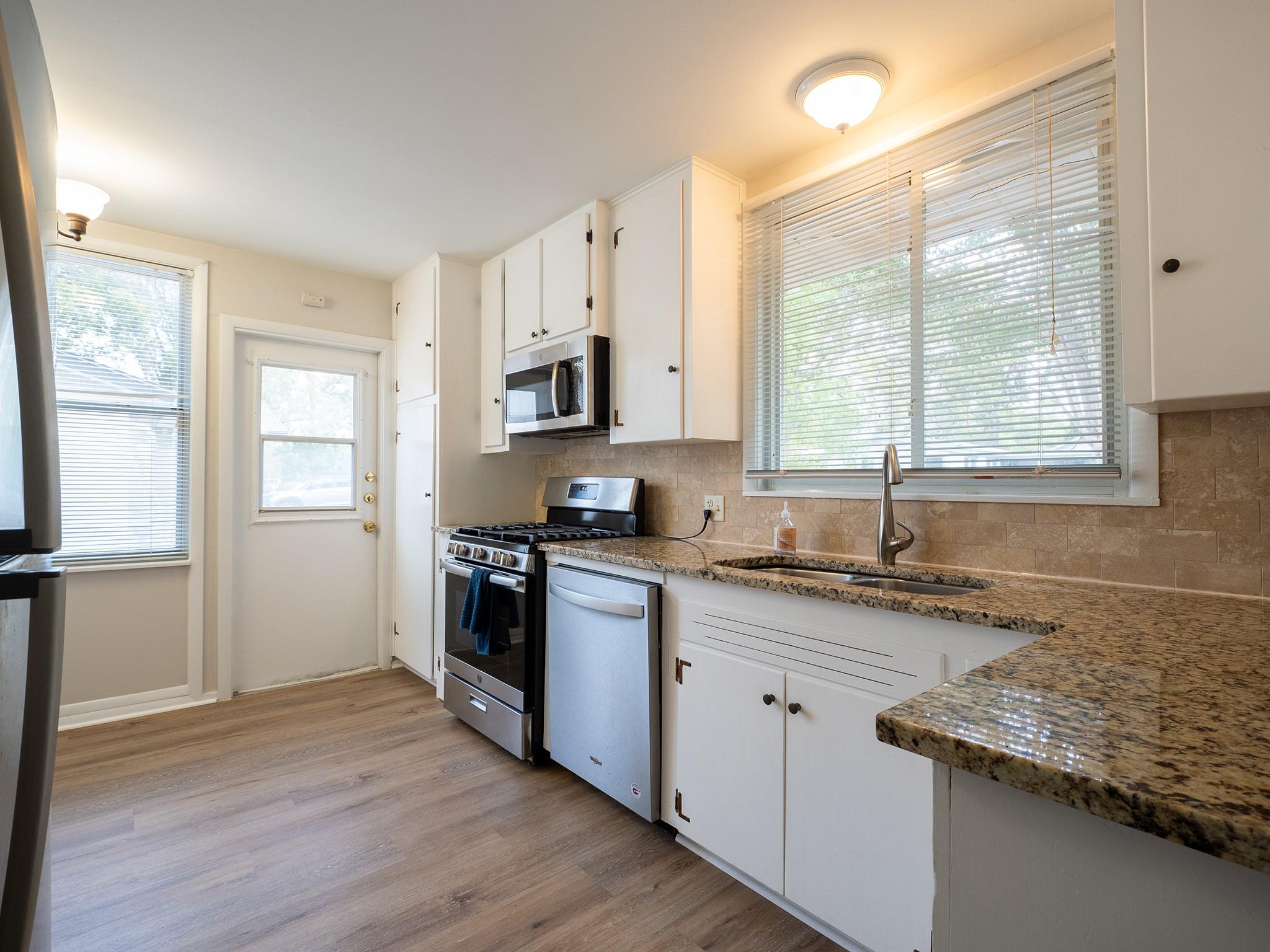 1411 Westmoor Dr, Austin, TX 78723