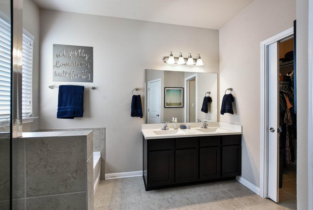 3451 Mayfield Ranch Blvd # 216, Round Rock, TX 78681