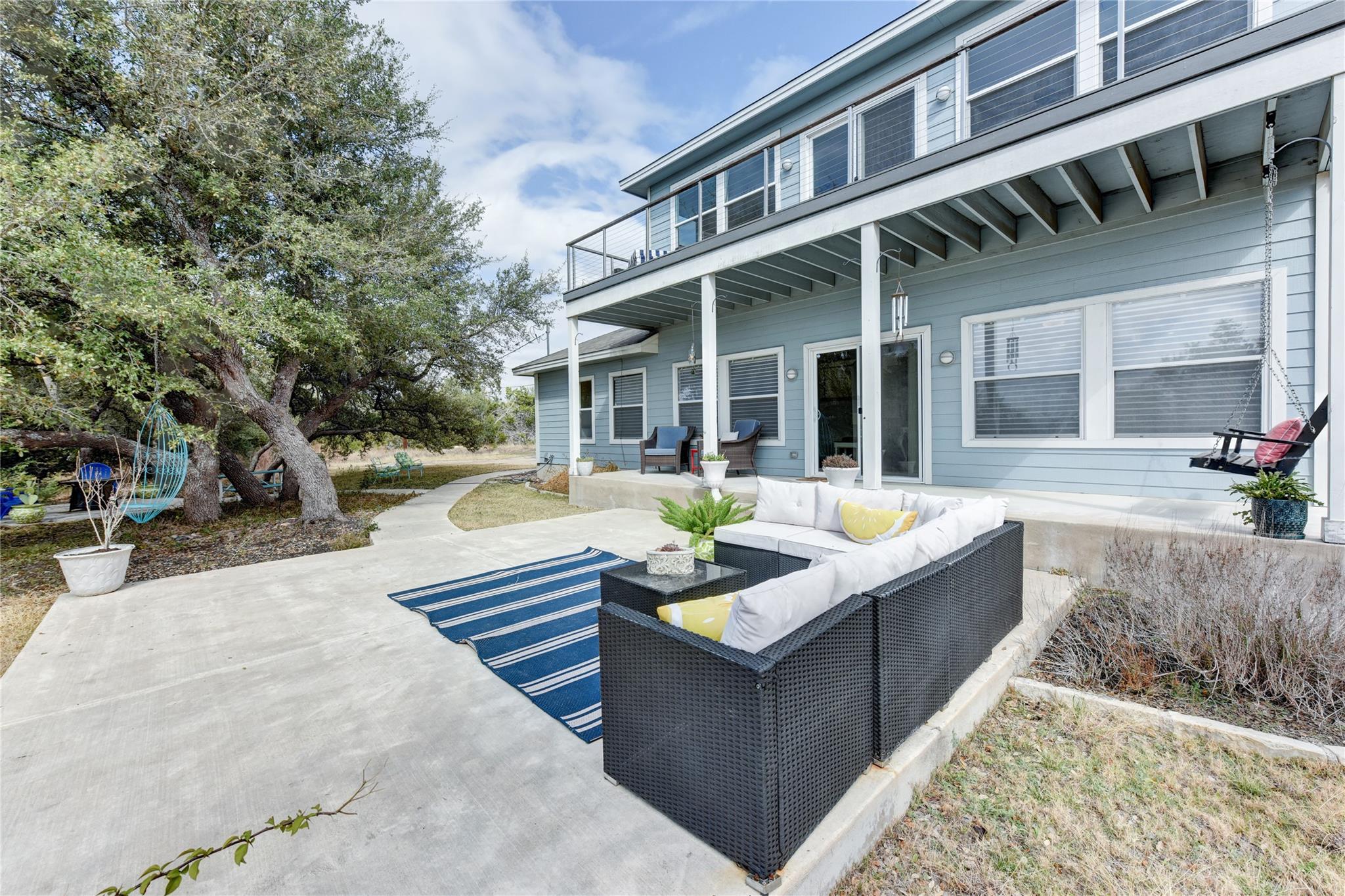 109 Vista Oaks Dr, Dripping Springs, TX 78620