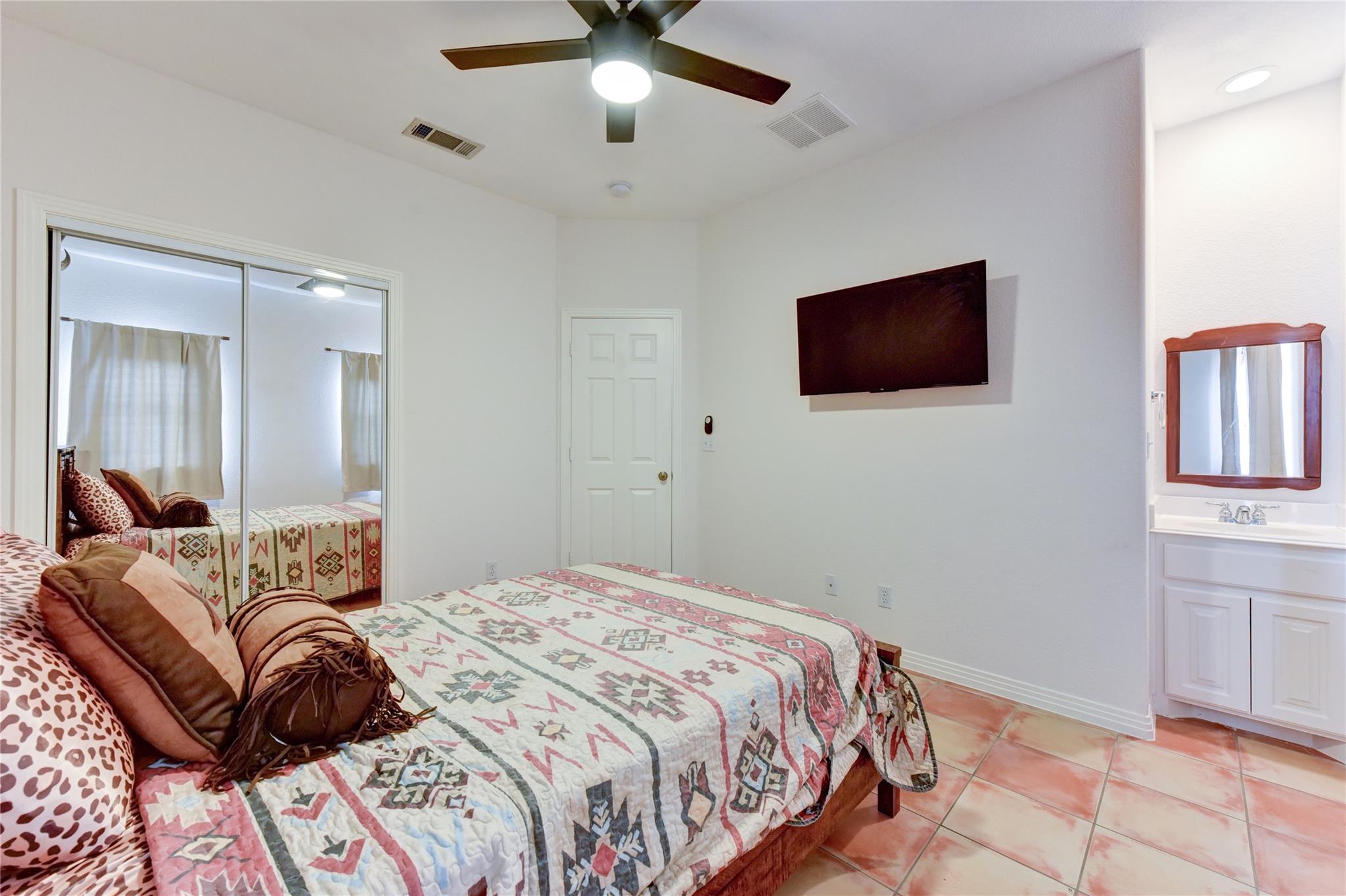 109 Vista Oaks Dr, Dripping Springs, TX 78620