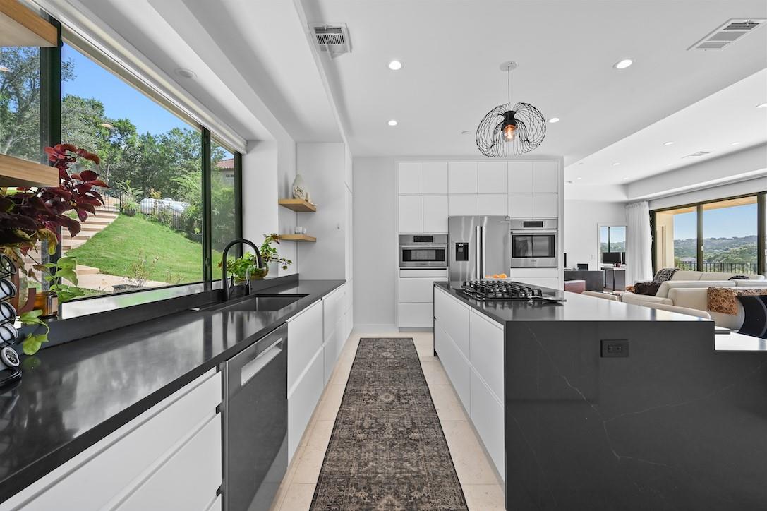 405 Barrett Ln, Austin, TX 78733