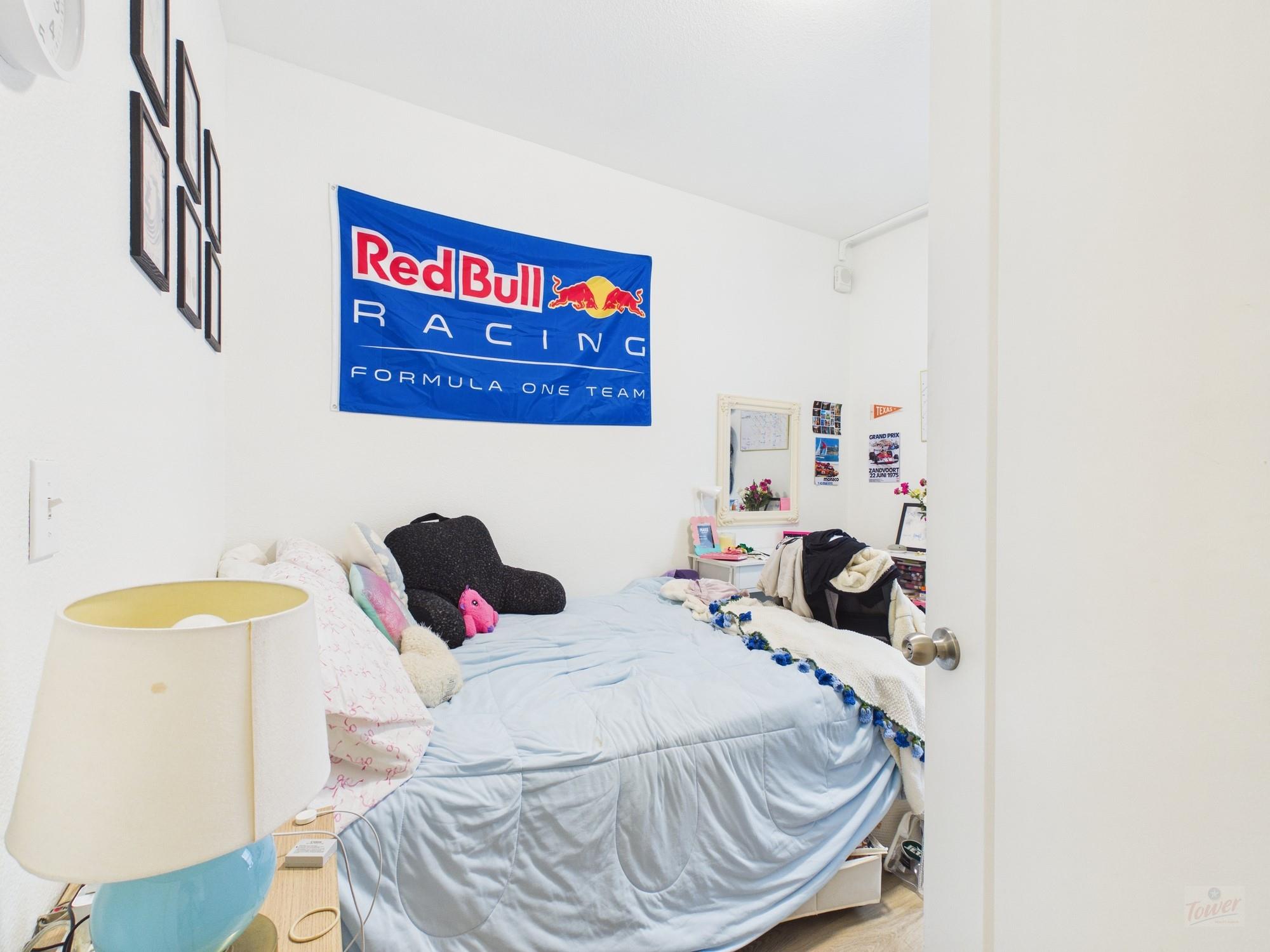 911 W 22nd St # 204, Austin, TX 78705