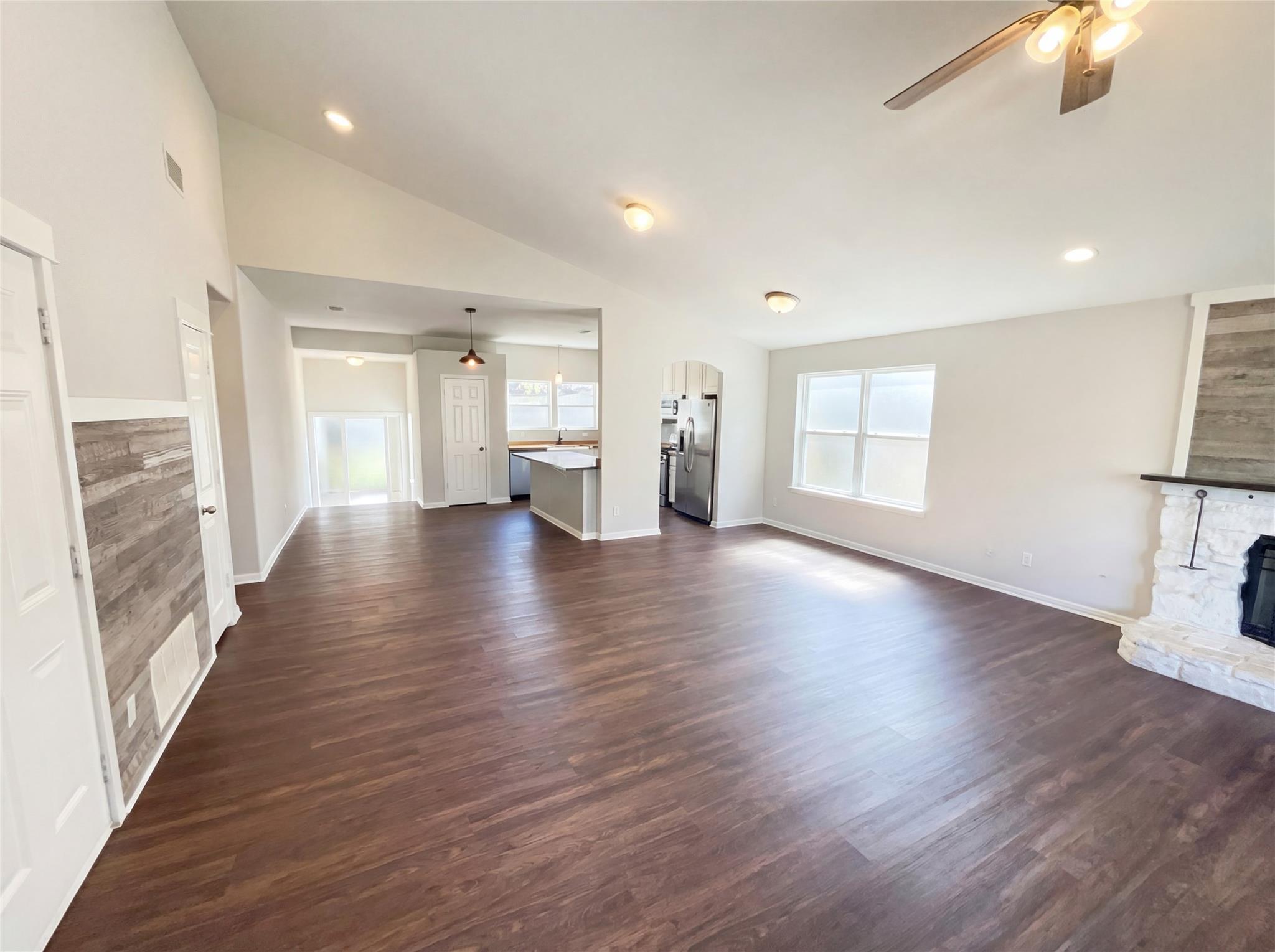 1516 Gatlinburg Dr, Pflugerville, TX 78660