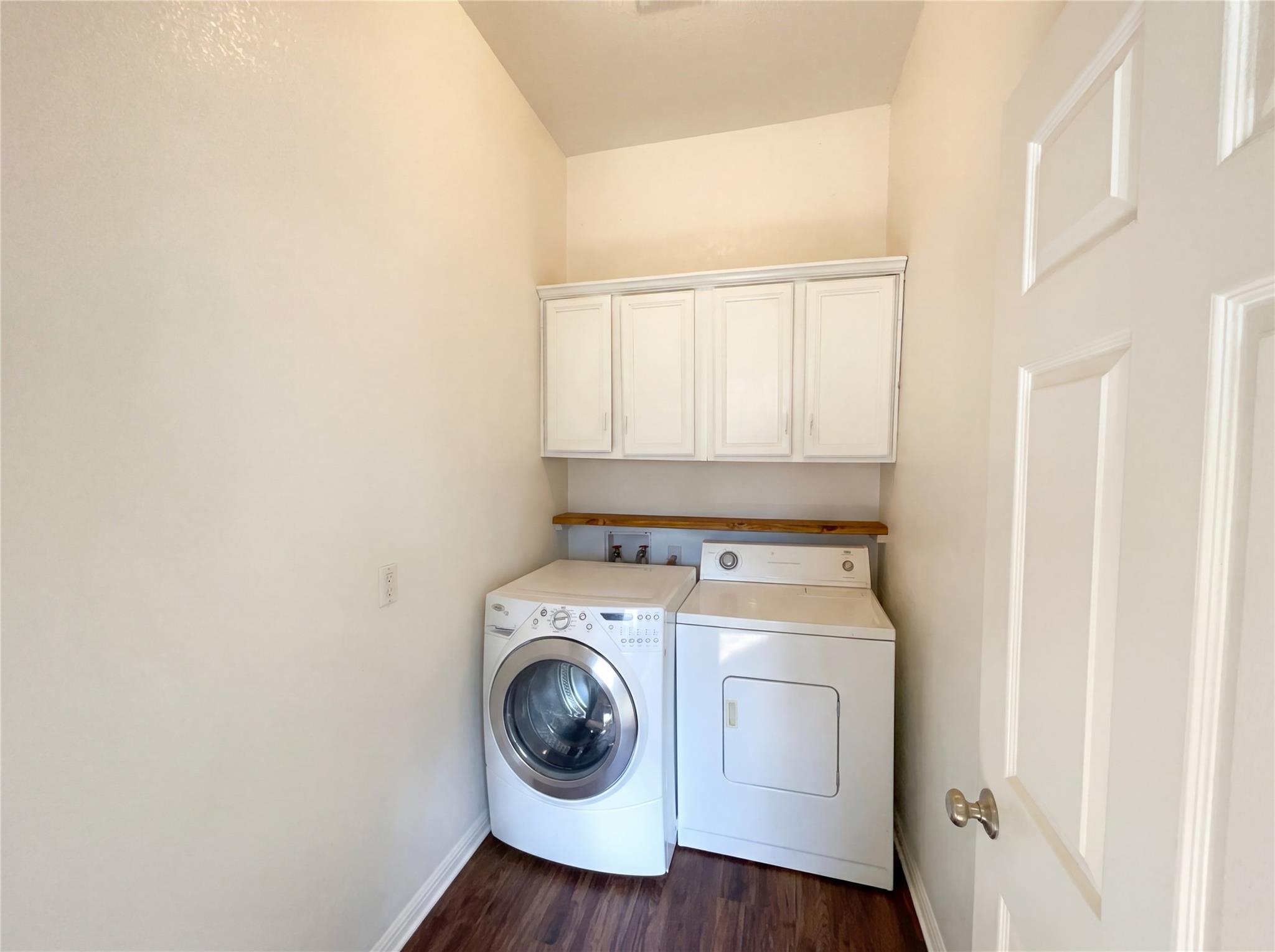 1516 Gatlinburg Dr, Pflugerville, TX 78660