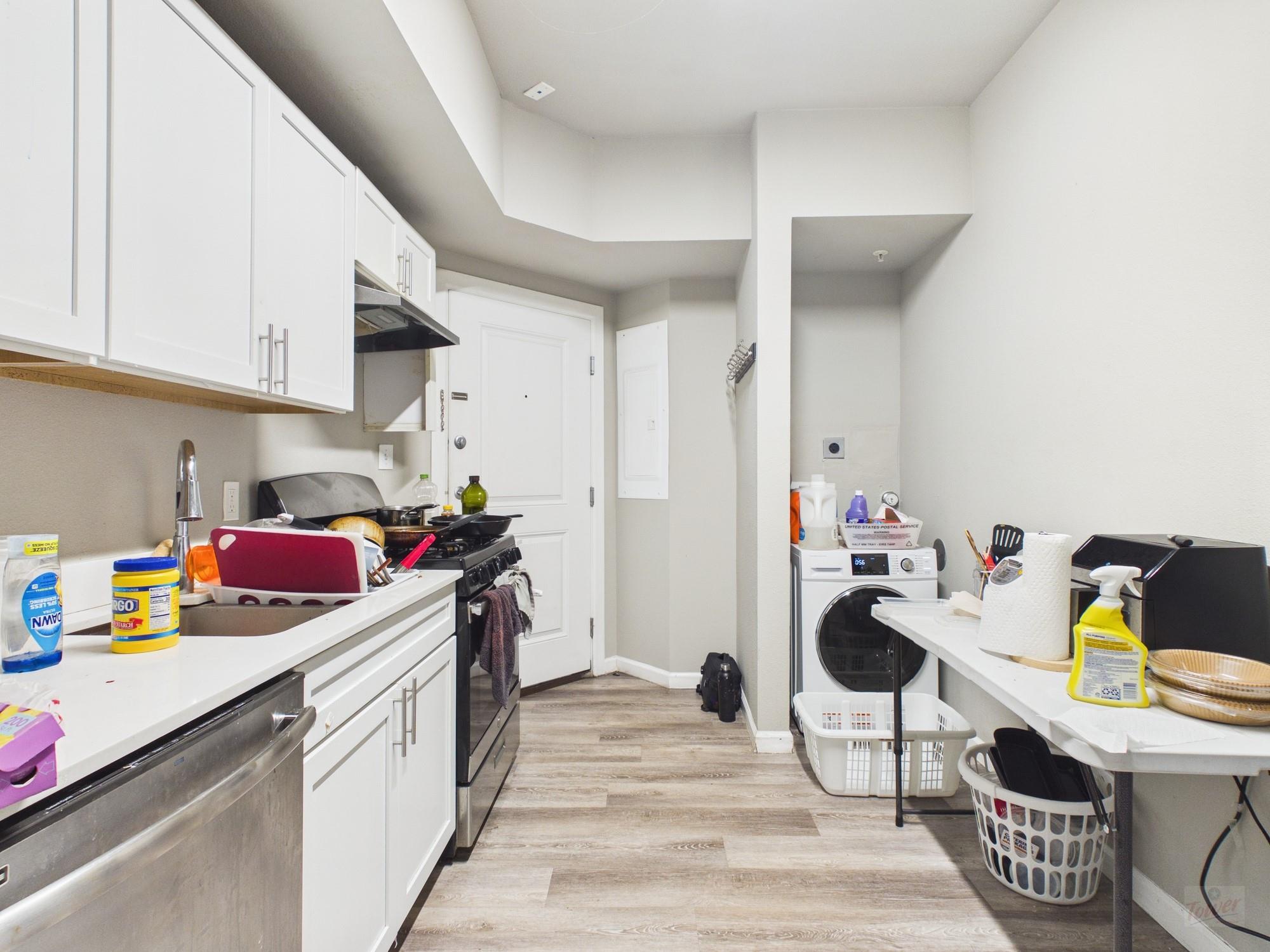 911 W 22nd St # 205, Austin, TX 78705