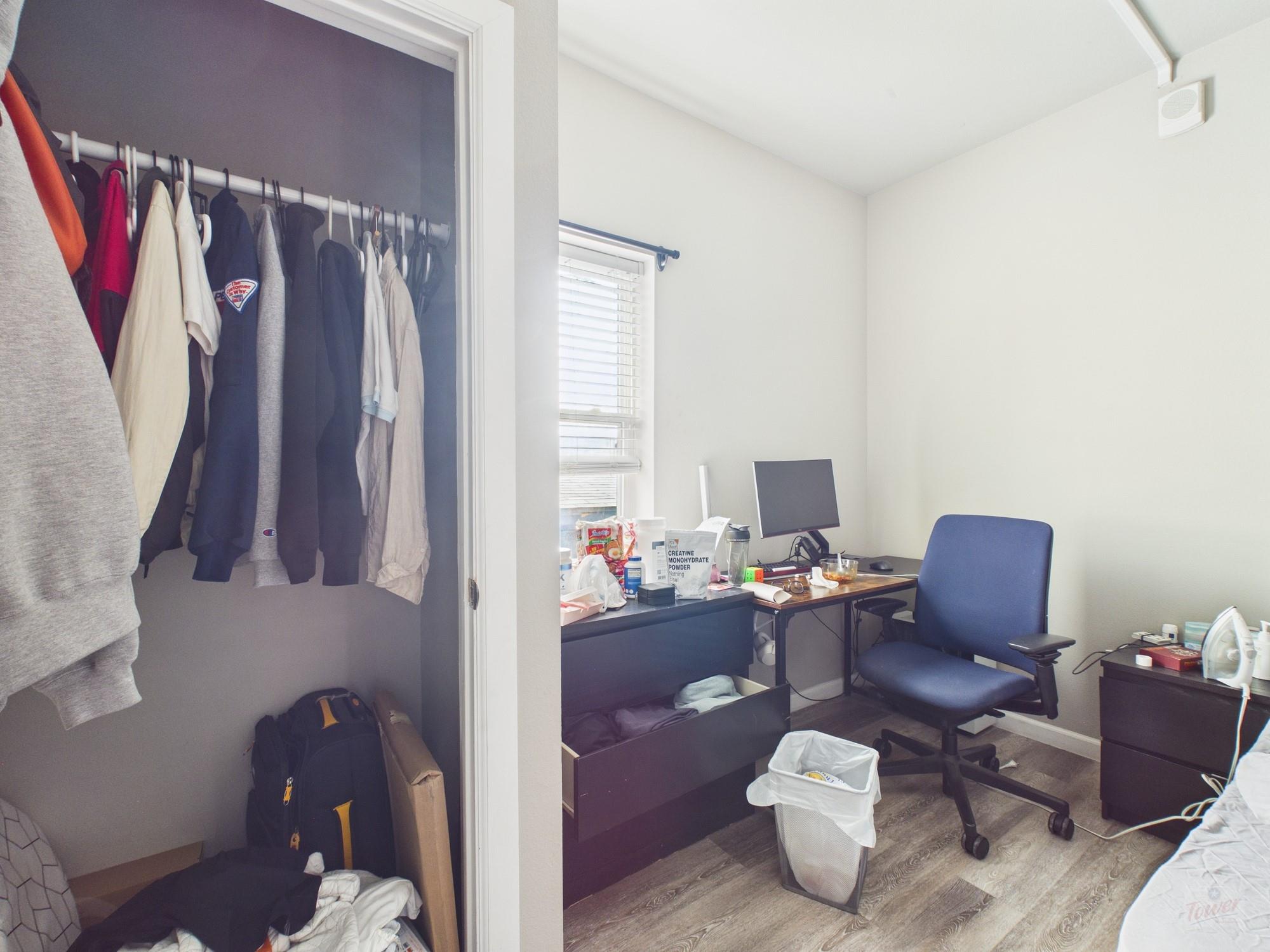 911 W 22nd St # 404, Austin, TX 78705