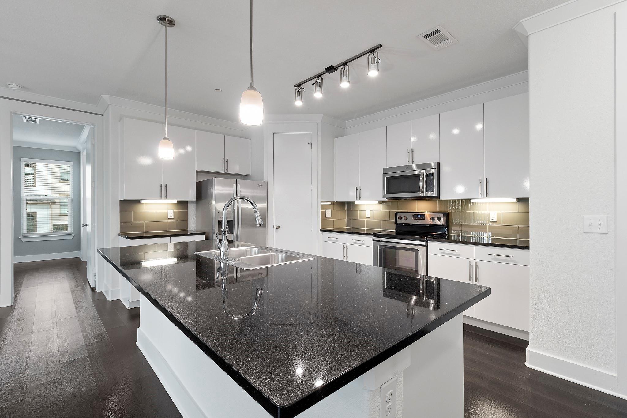 3300 Towers Blvd # 148, Seabrook, TX 77586