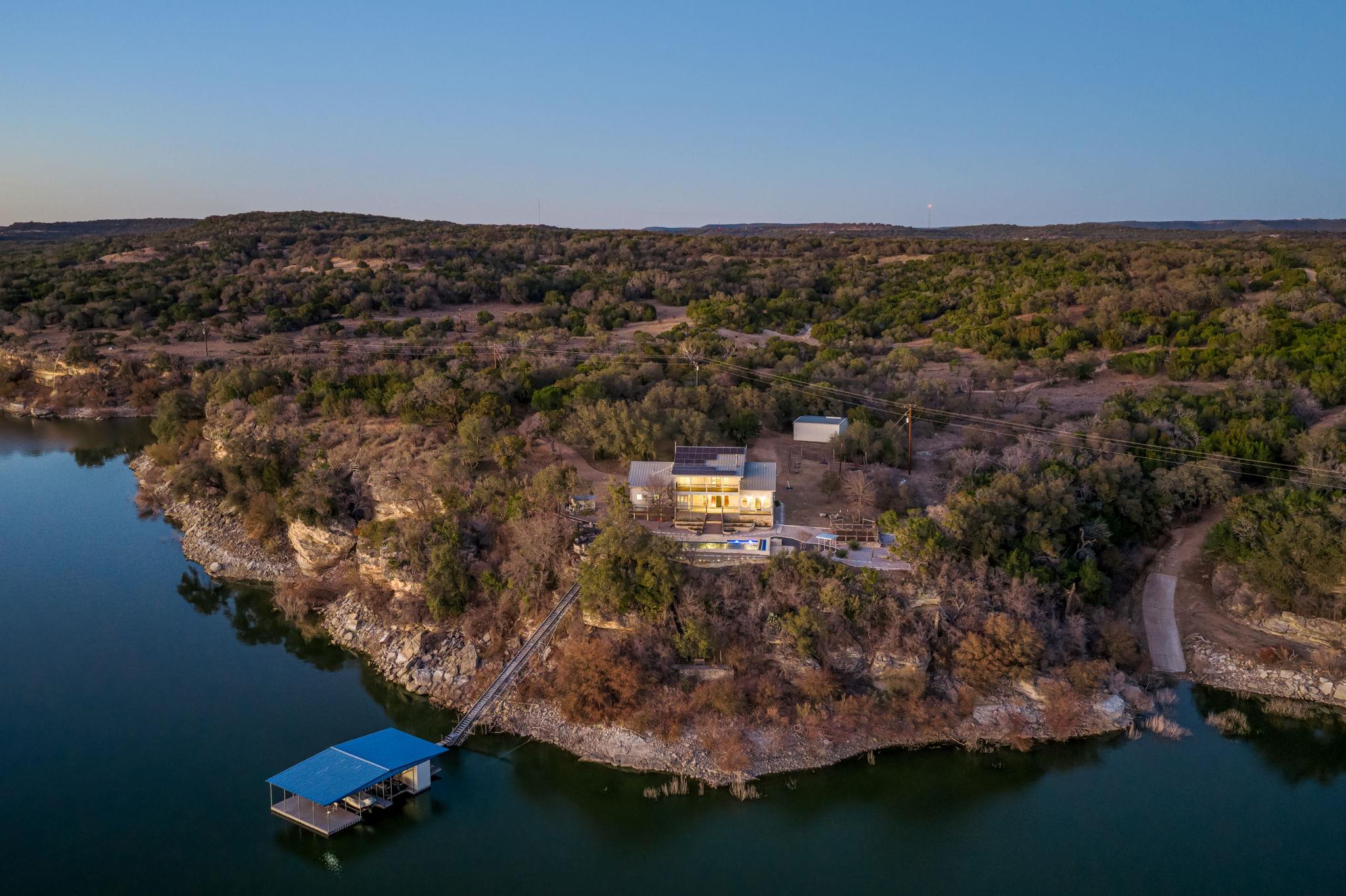 4300 Travis Peak Trl, Marble Falls, TX 78654