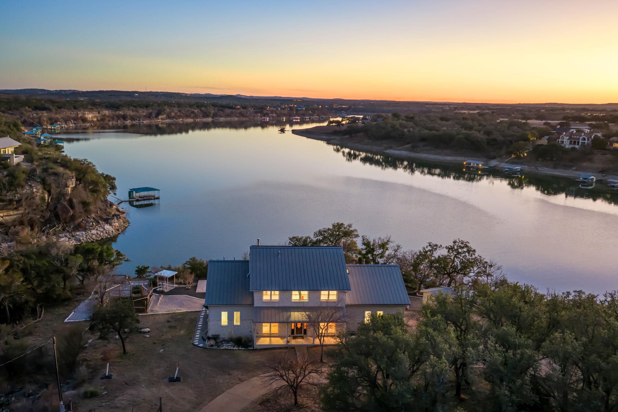 4300 Travis Peak Trl, Marble Falls, TX 78654