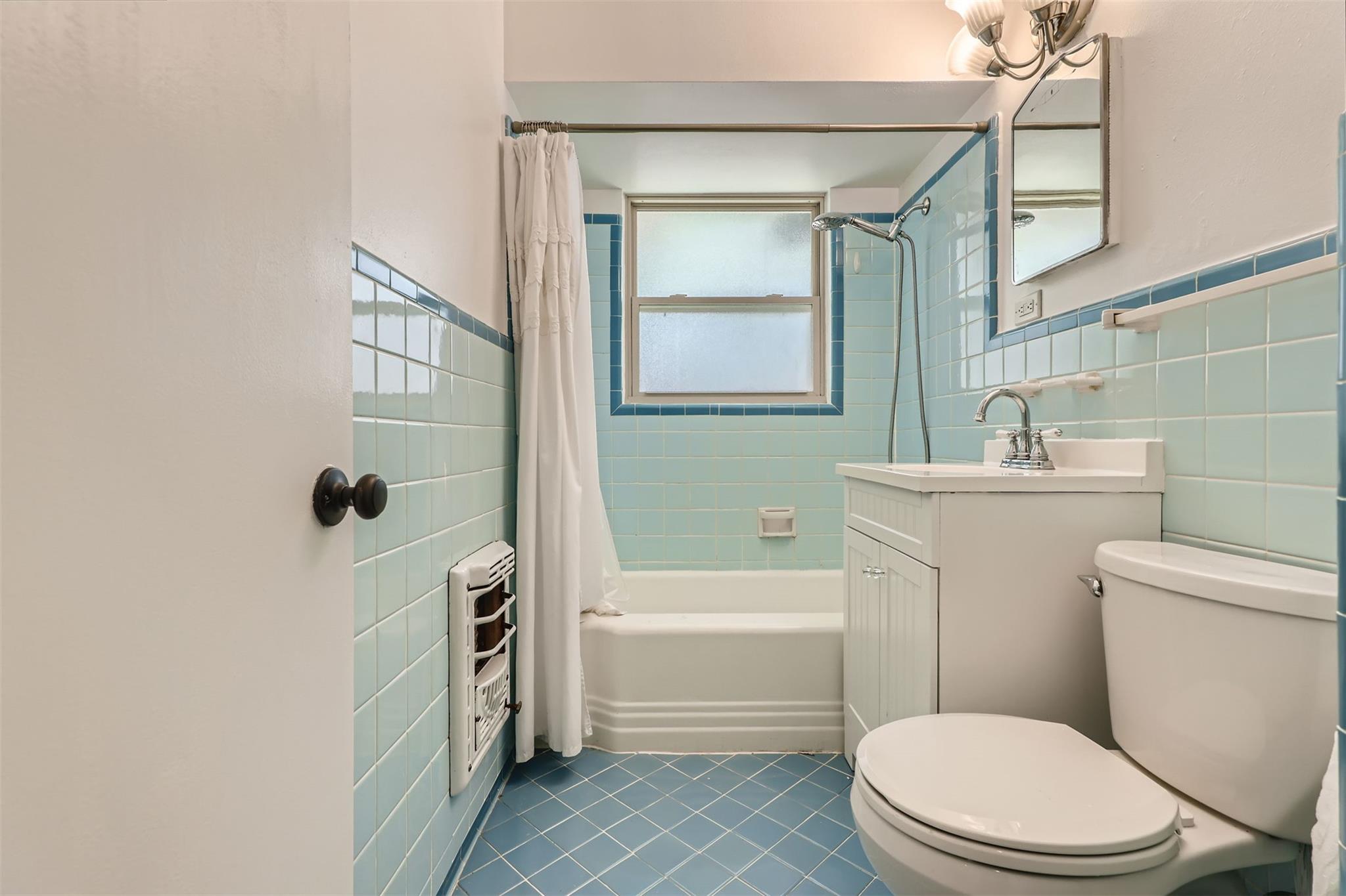 1016 Chevy Chase Dr Dr, San Antonio, TX 78209