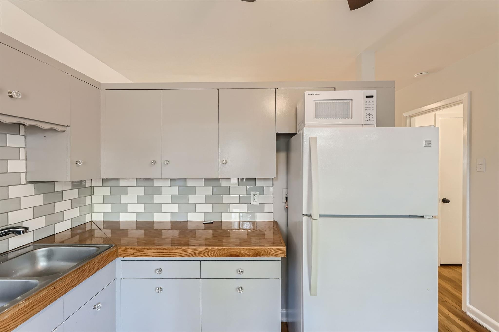 1016 Chevy Chase Dr Dr, San Antonio, TX 78209