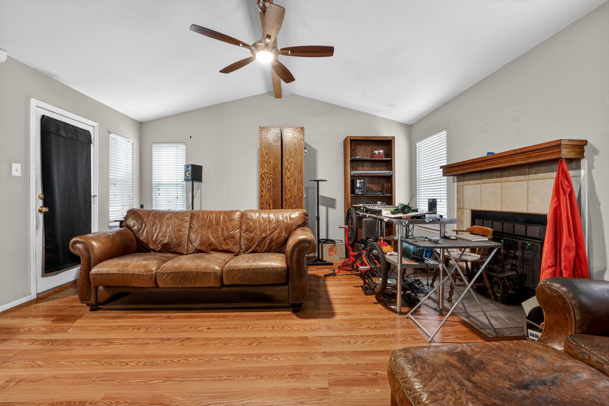 7113 Dallas Dr, Austin, TX 78729