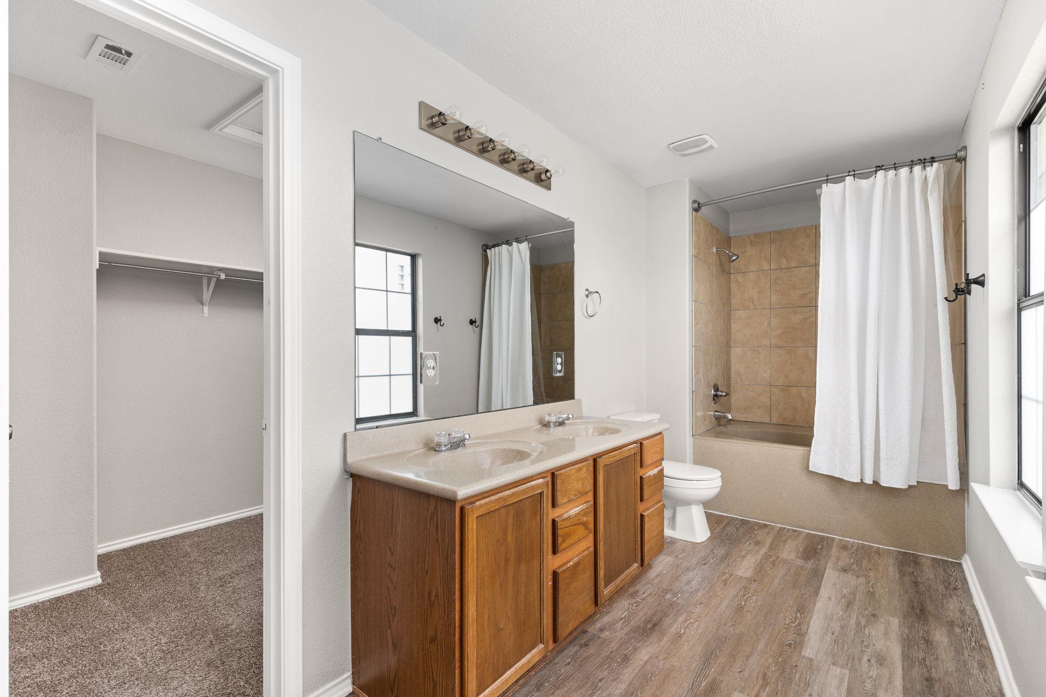 1660 Bayland St, Round Rock, TX 78664