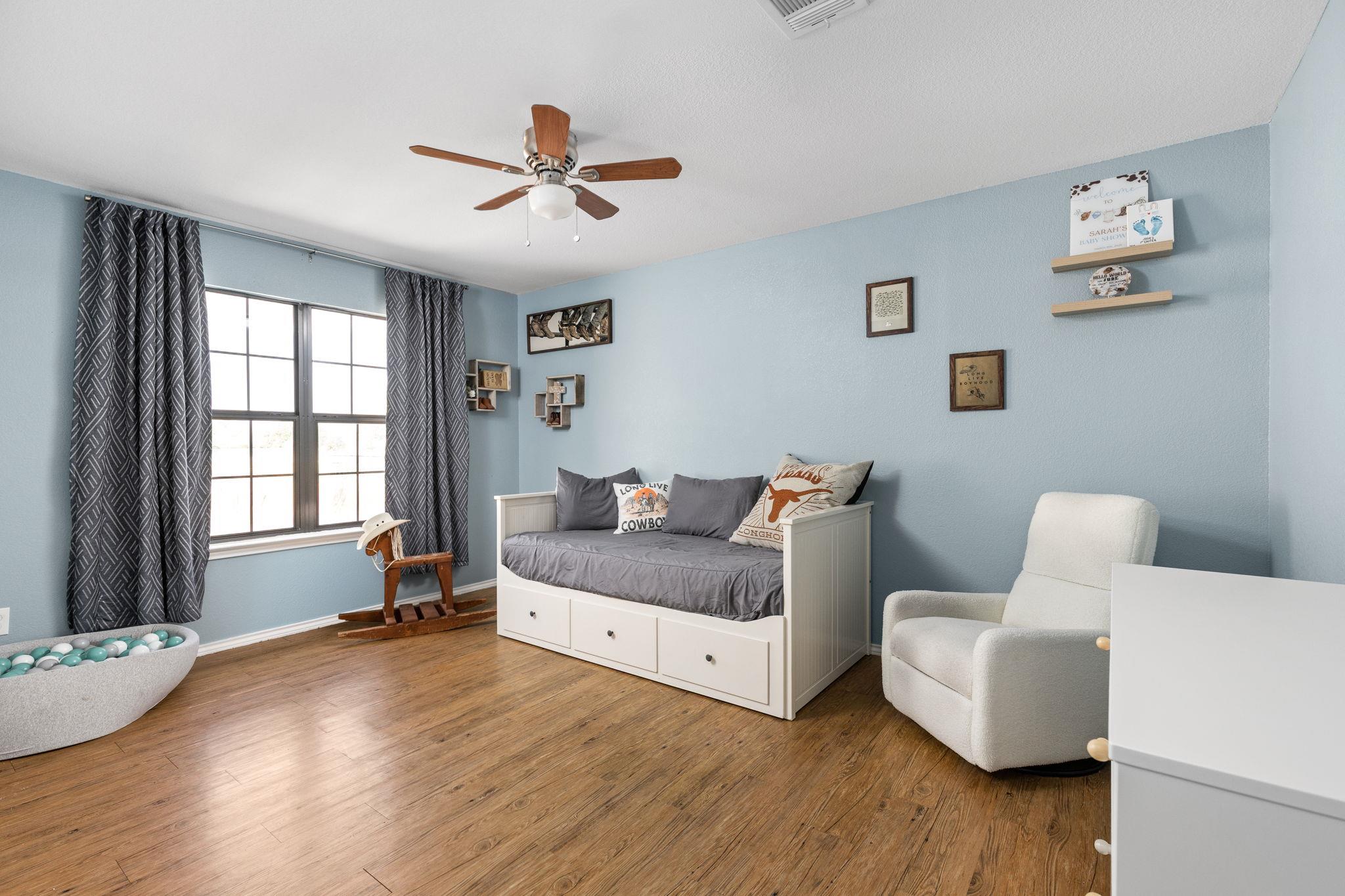 1660 Bayland St, Round Rock, TX 78664