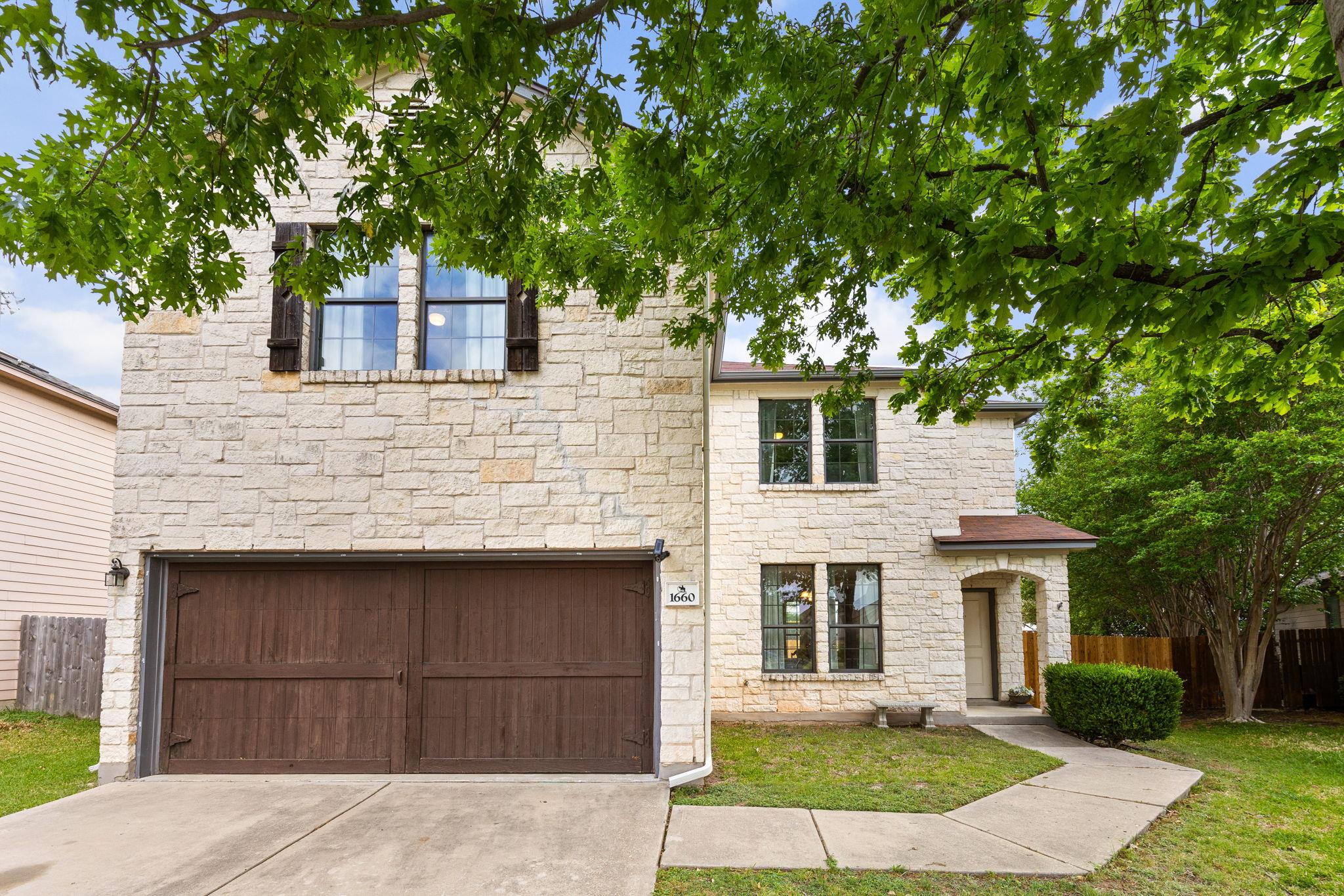 1660 Bayland St, Round Rock, TX 78664