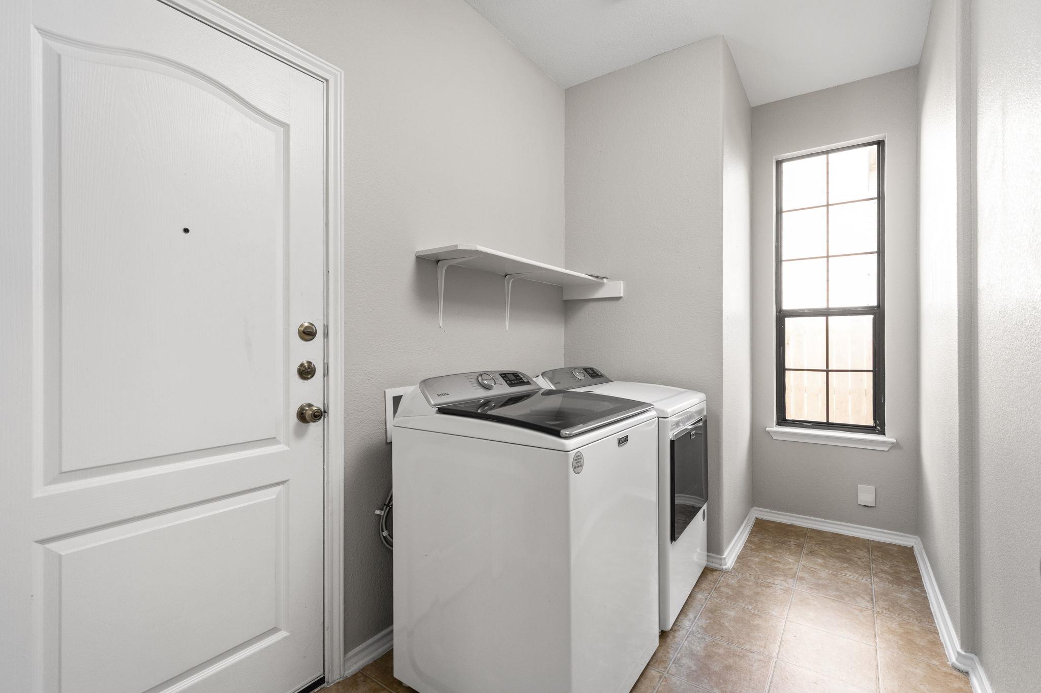 1660 Bayland St, Round Rock, TX 78664