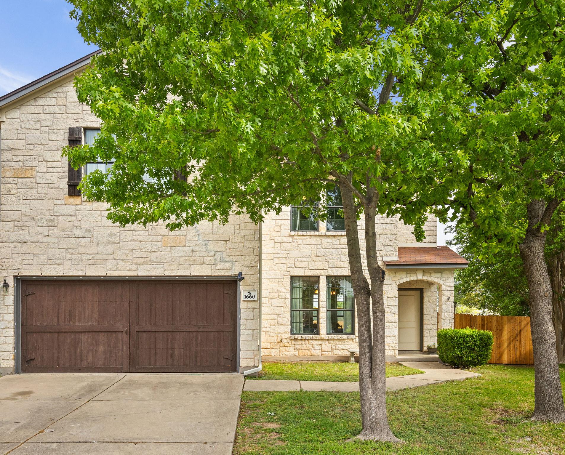 1660 Bayland St, Round Rock, TX 78664