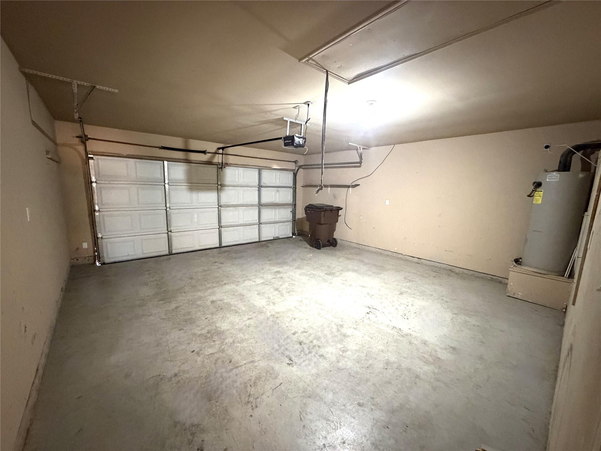 1605 Paint Brush Dr, Lockhart, TX 78644