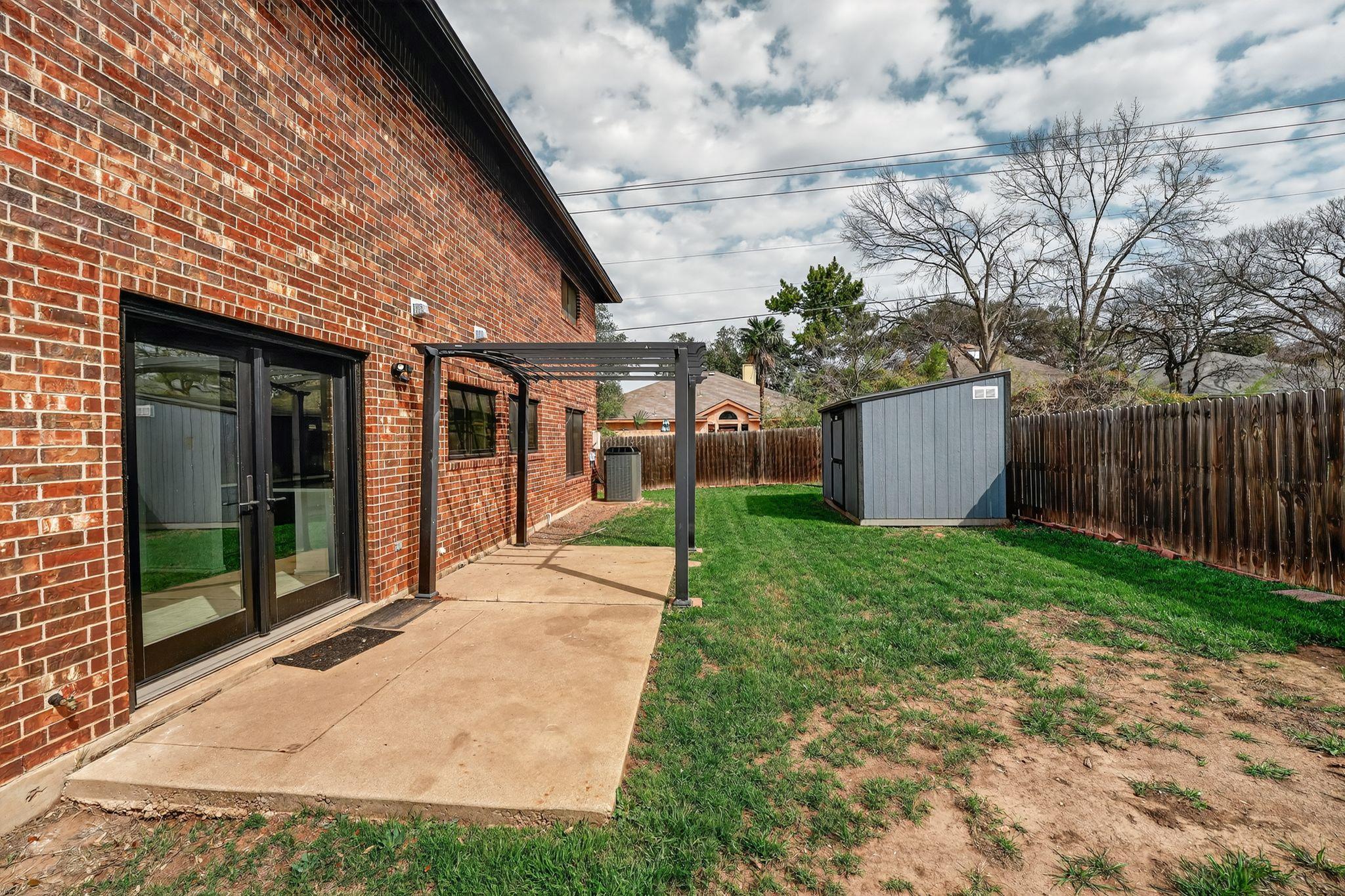 8409 Nairn Dr, Austin, TX 78749