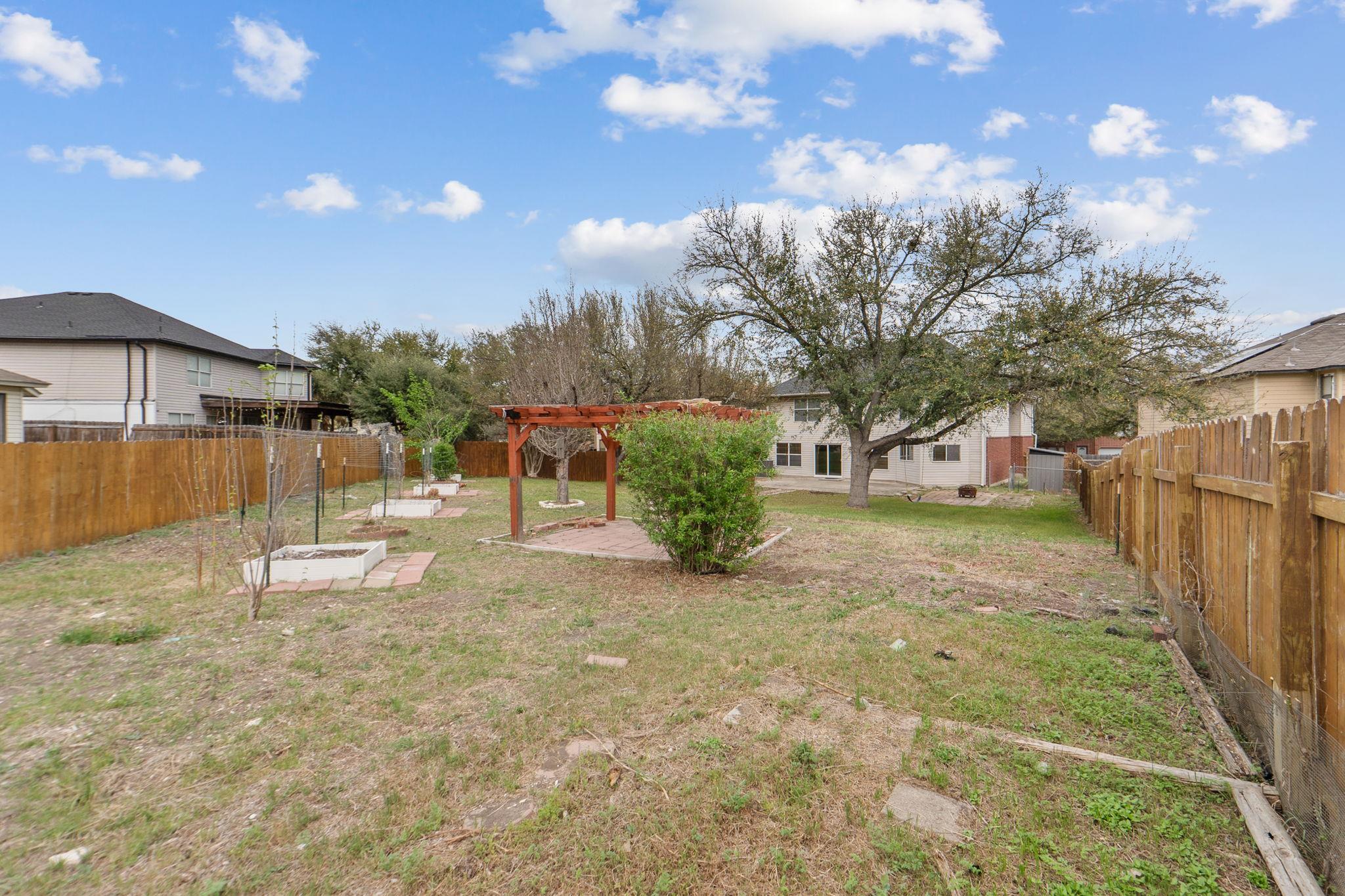 805 Catumet Dr, Pflugerville, TX 78660