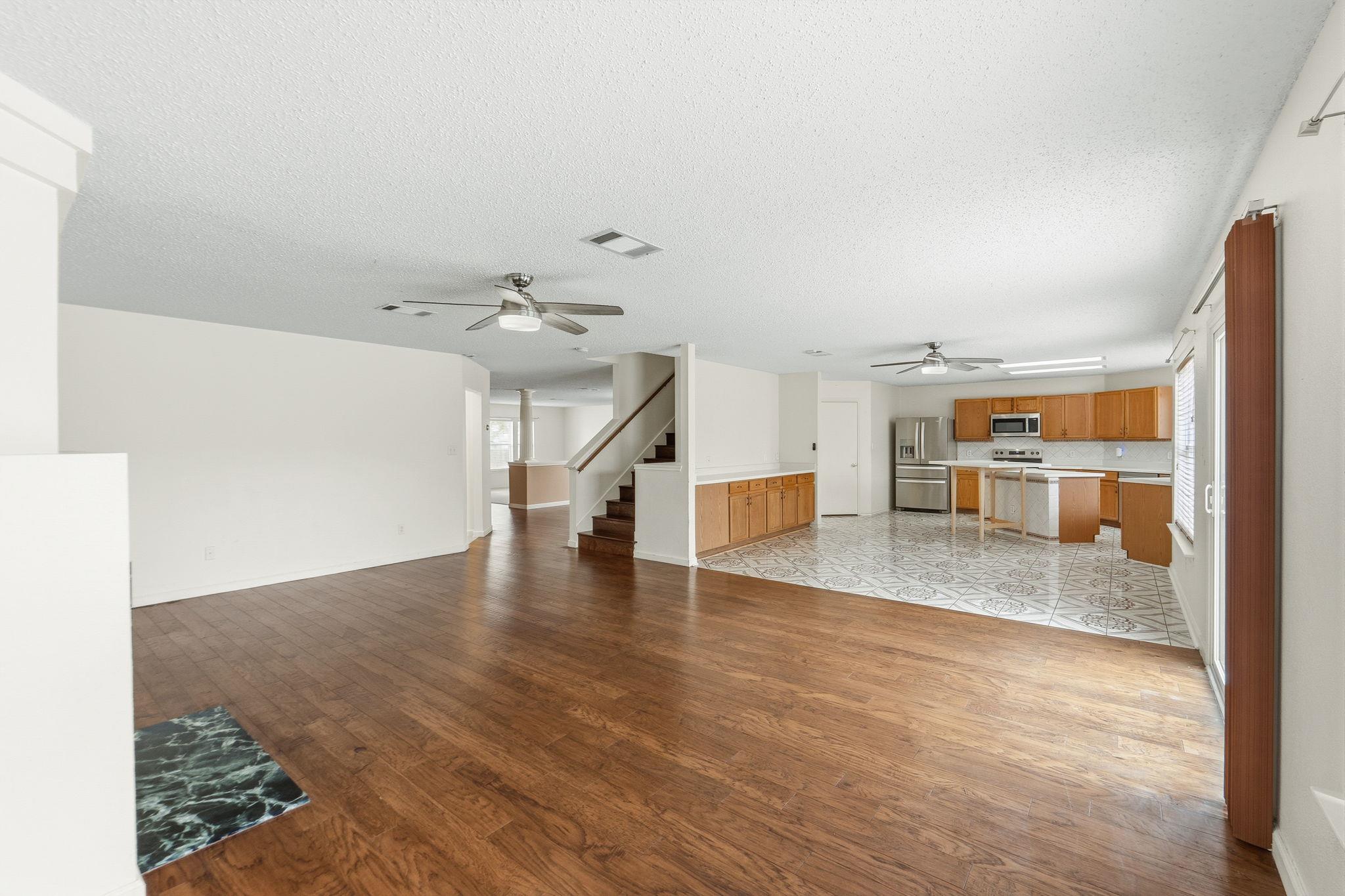 805 Catumet Dr, Pflugerville, TX 78660