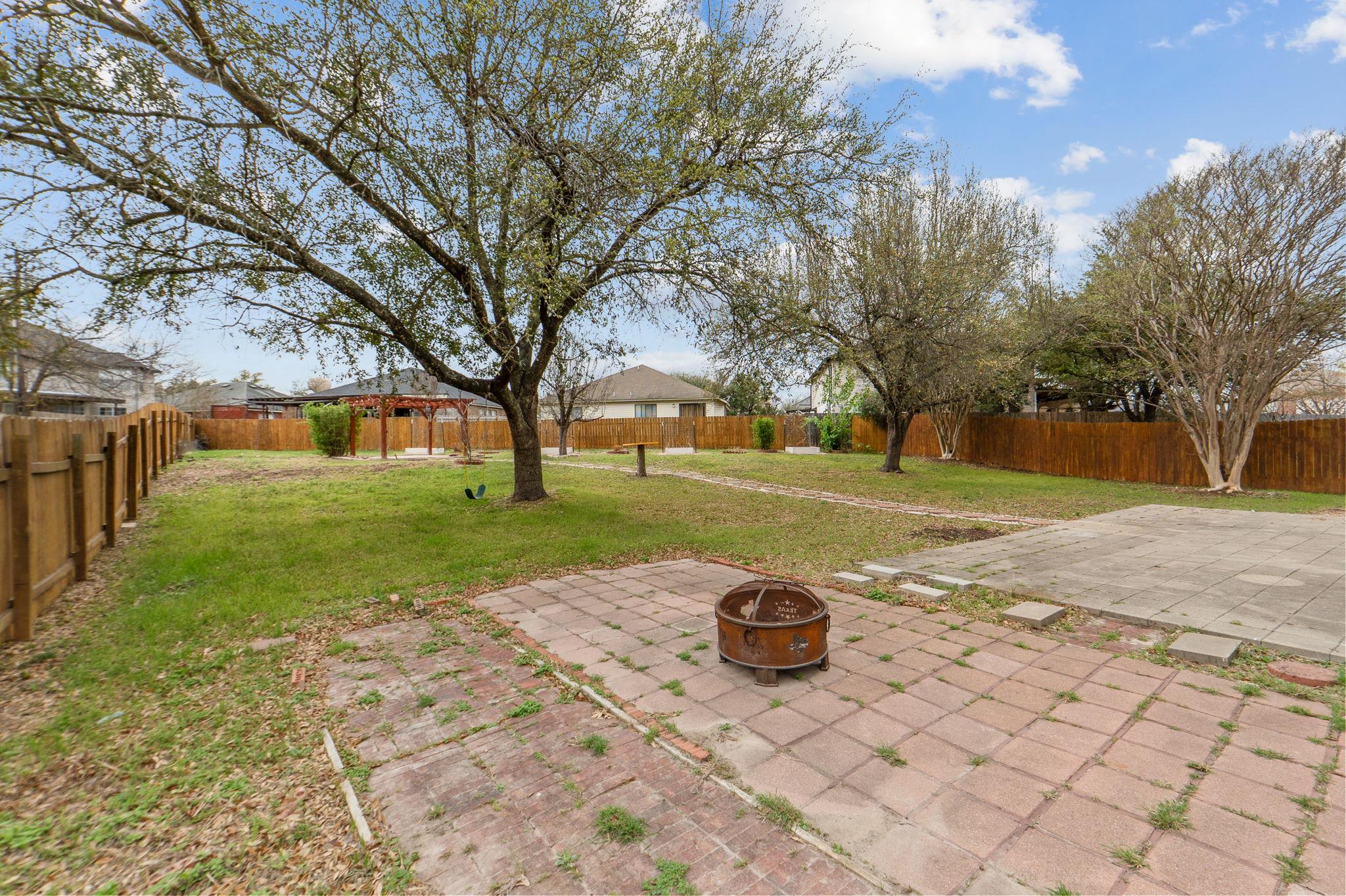 805 Catumet Dr, Pflugerville, TX 78660