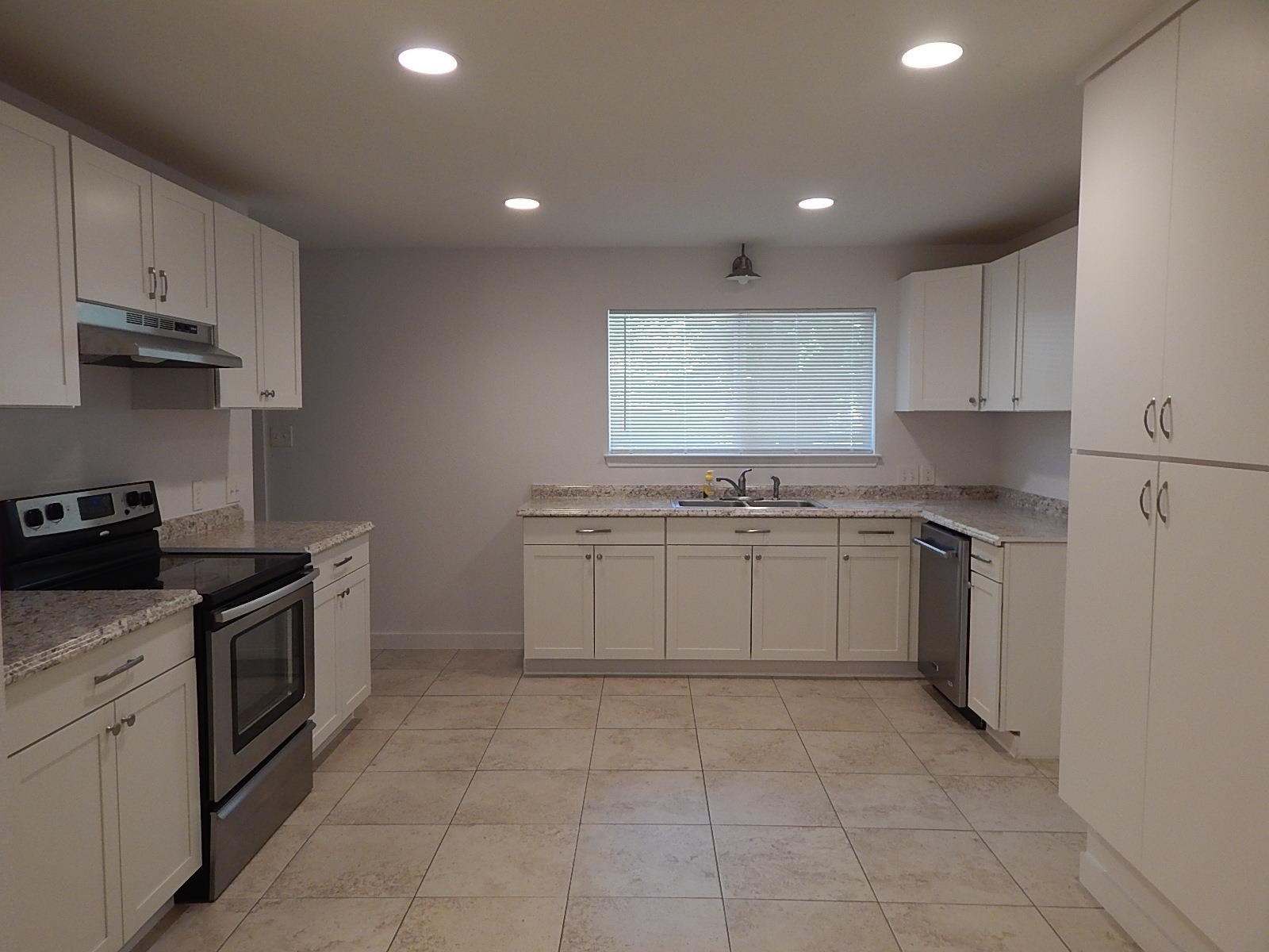 1510 Gordon St St, Bastrop, TX 78602