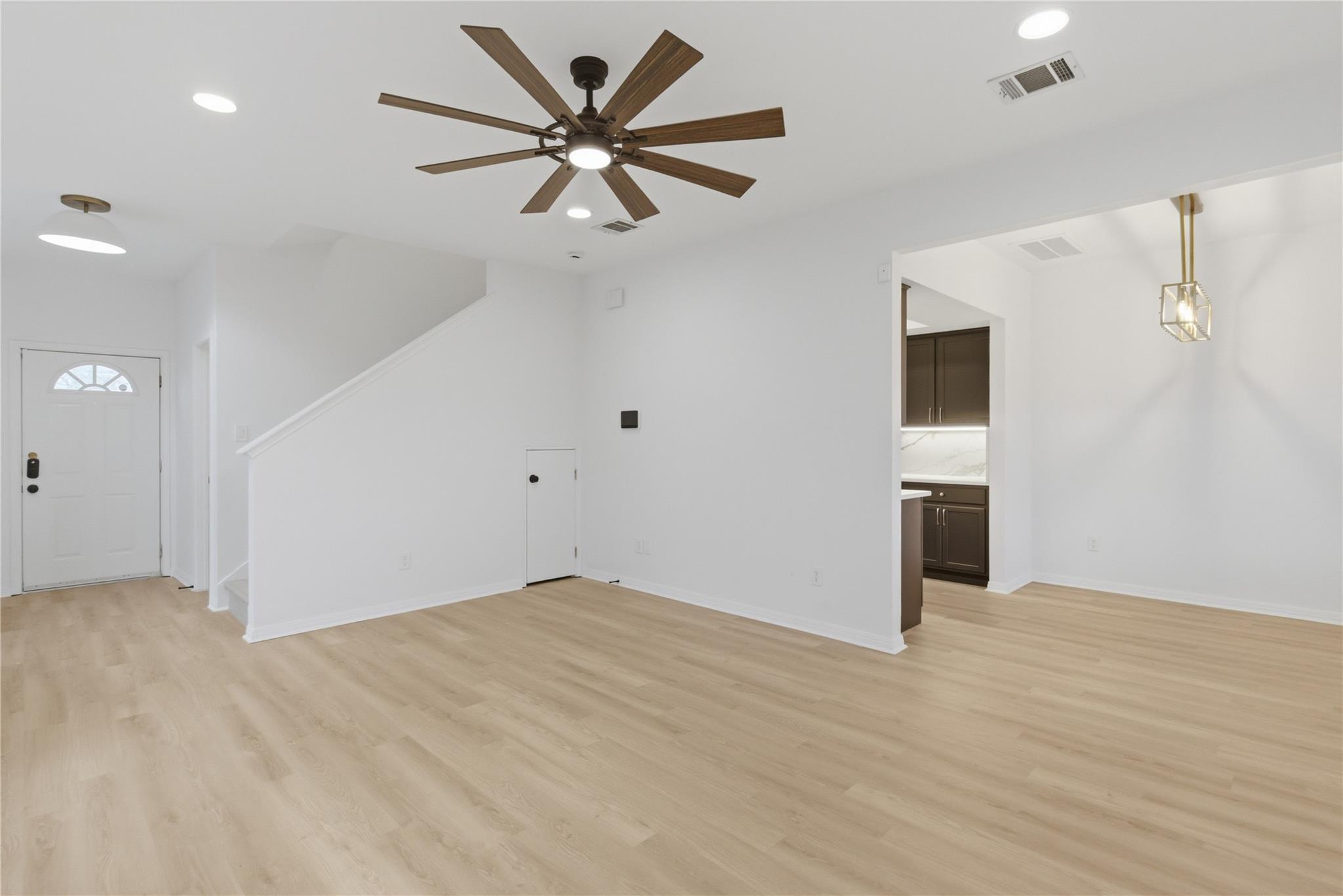 2622 Gwendolyn Ln # B, Austin, TX 78748