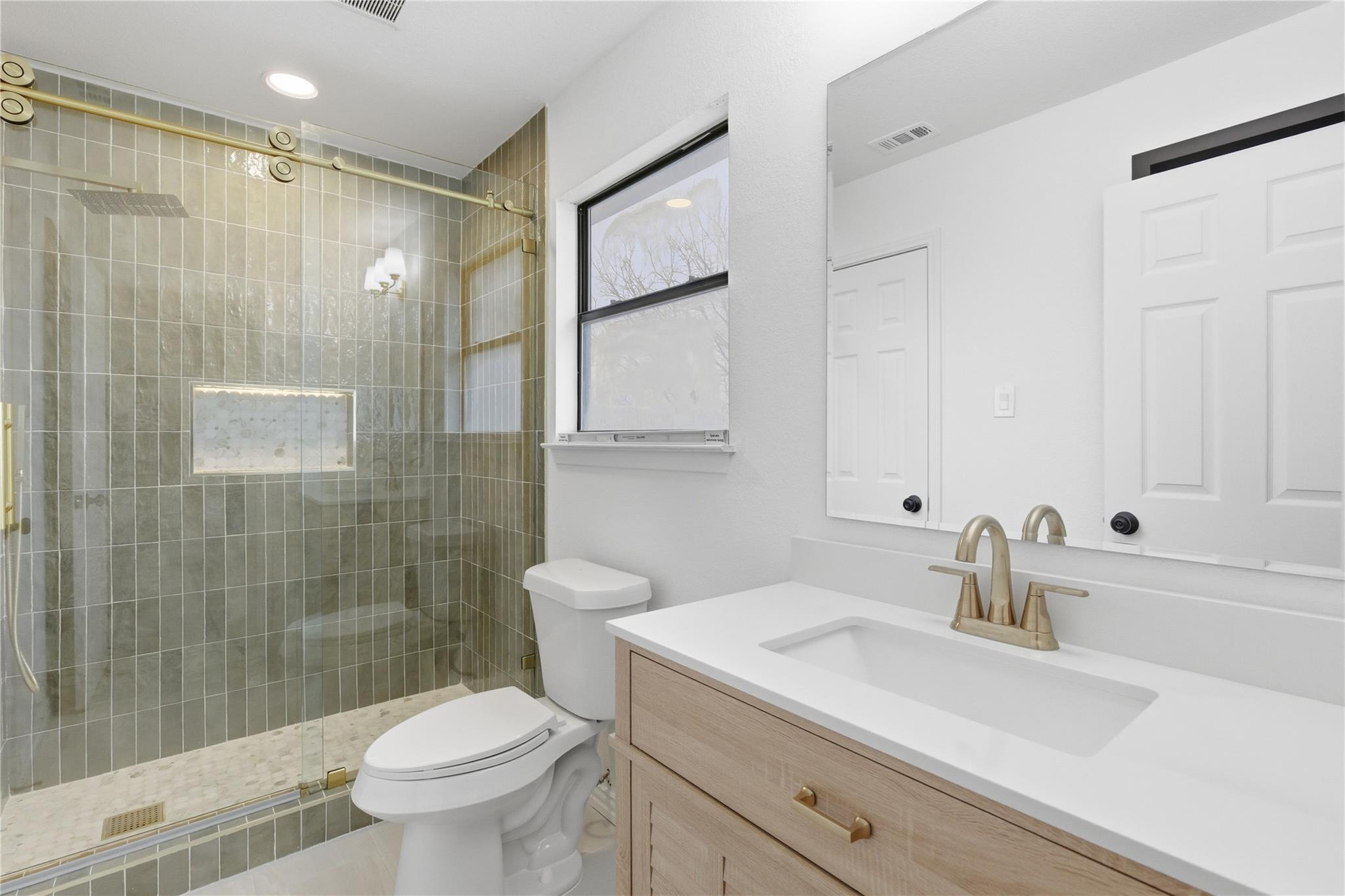 2622 Gwendolyn Ln # B, Austin, TX 78748