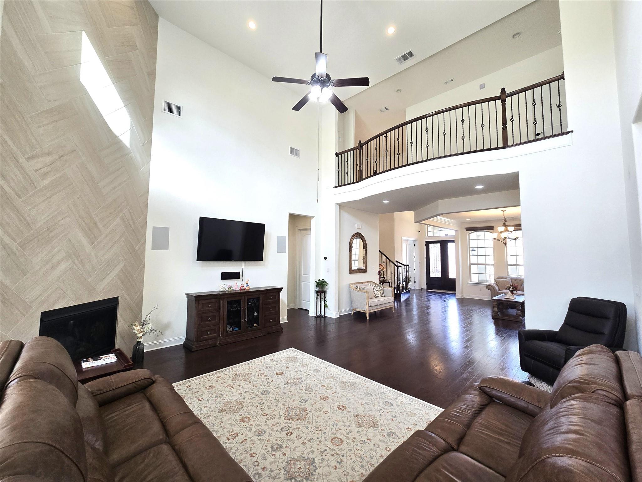 2900 Zoysia Dr, Leander, TX 78641