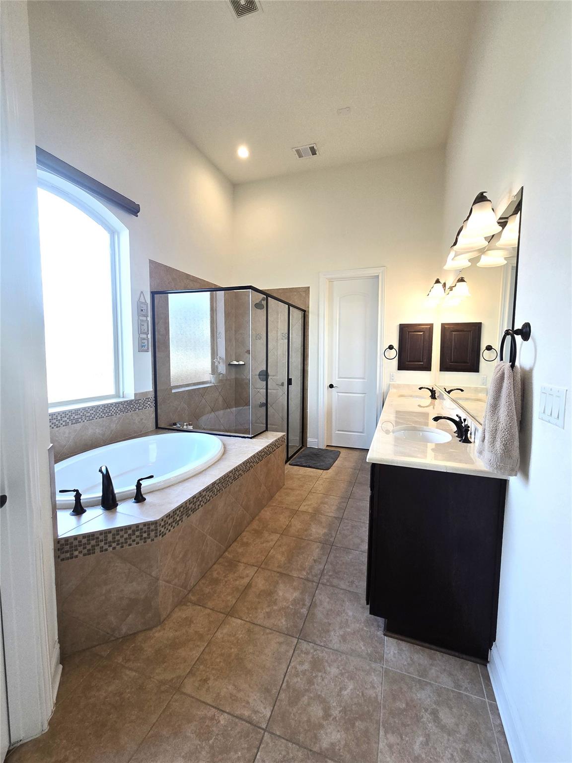 2900 Zoysia Dr, Leander, TX 78641