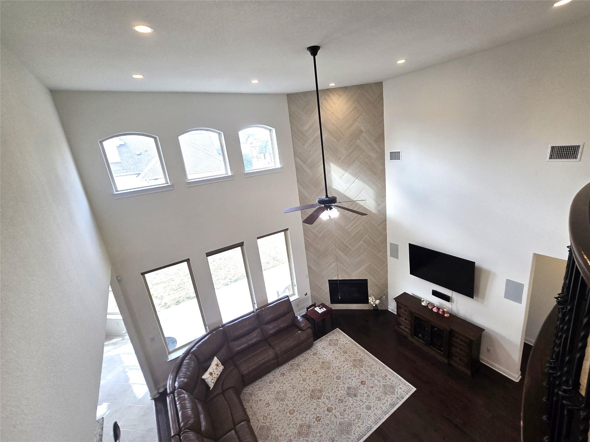 2900 Zoysia Dr, Leander, TX 78641