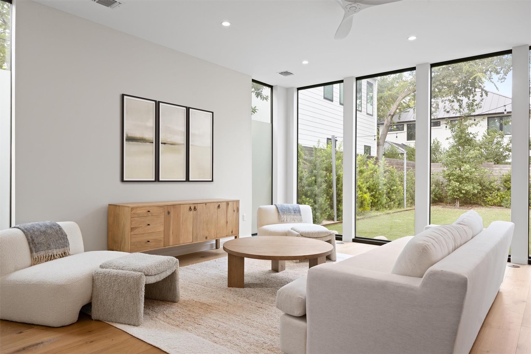 2024 Ford St, Austin, TX 78704