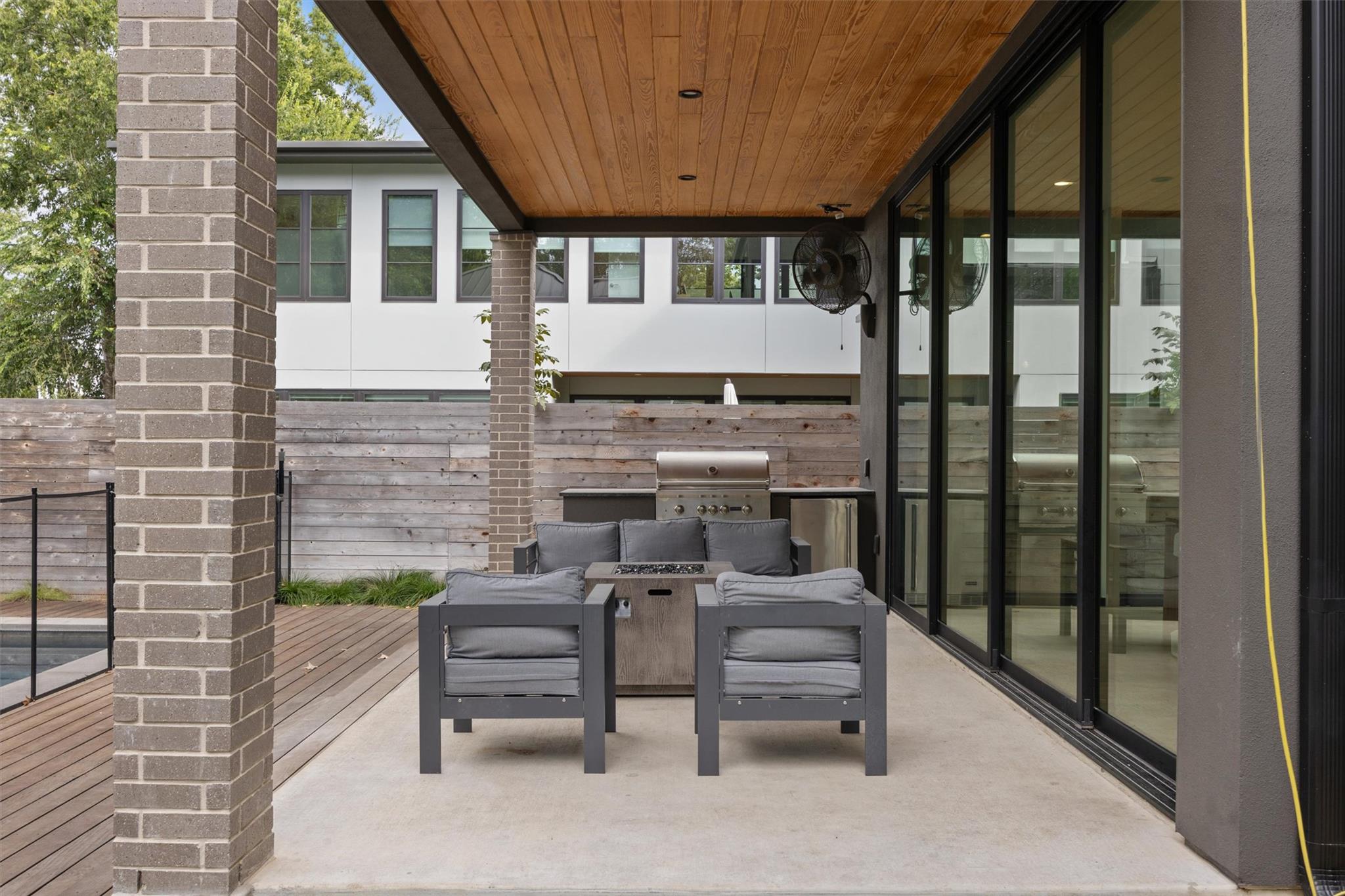 2024 Ford St, Austin, TX 78704