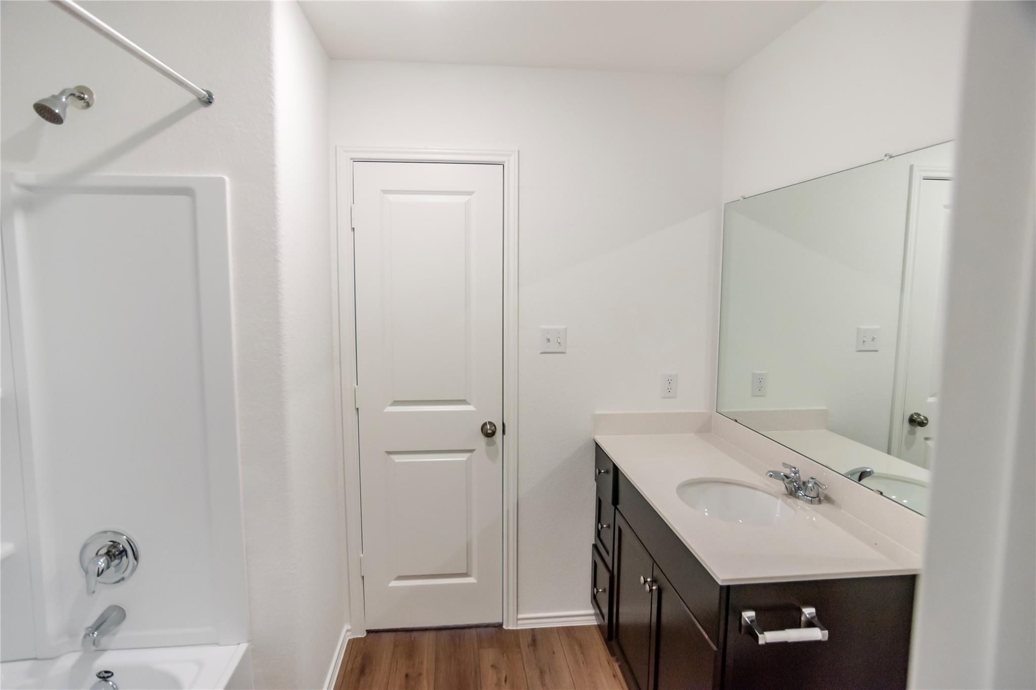 112 Dollars Dr, Jarrell, TX 76537