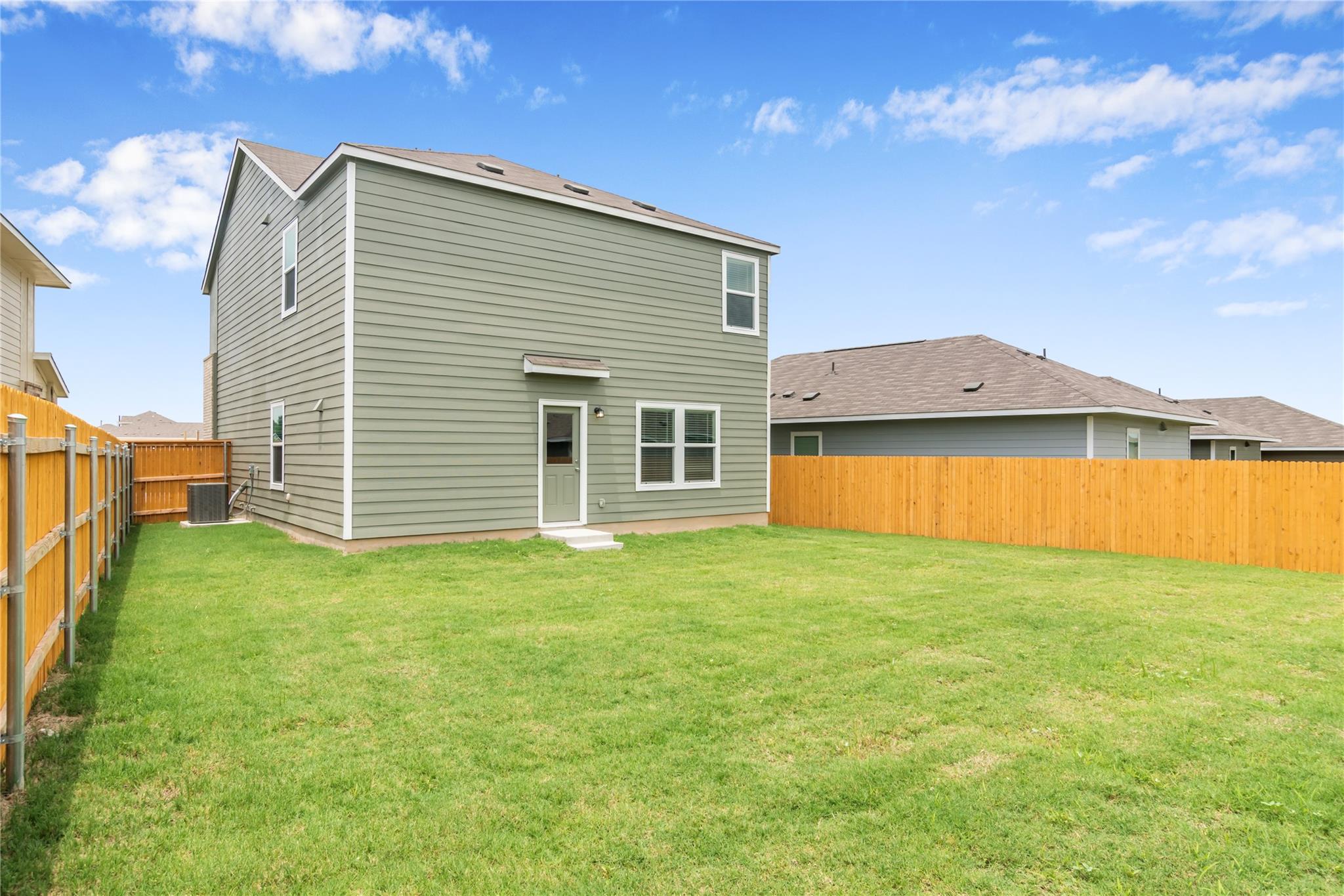 112 Dollars Dr, Jarrell, TX 76537