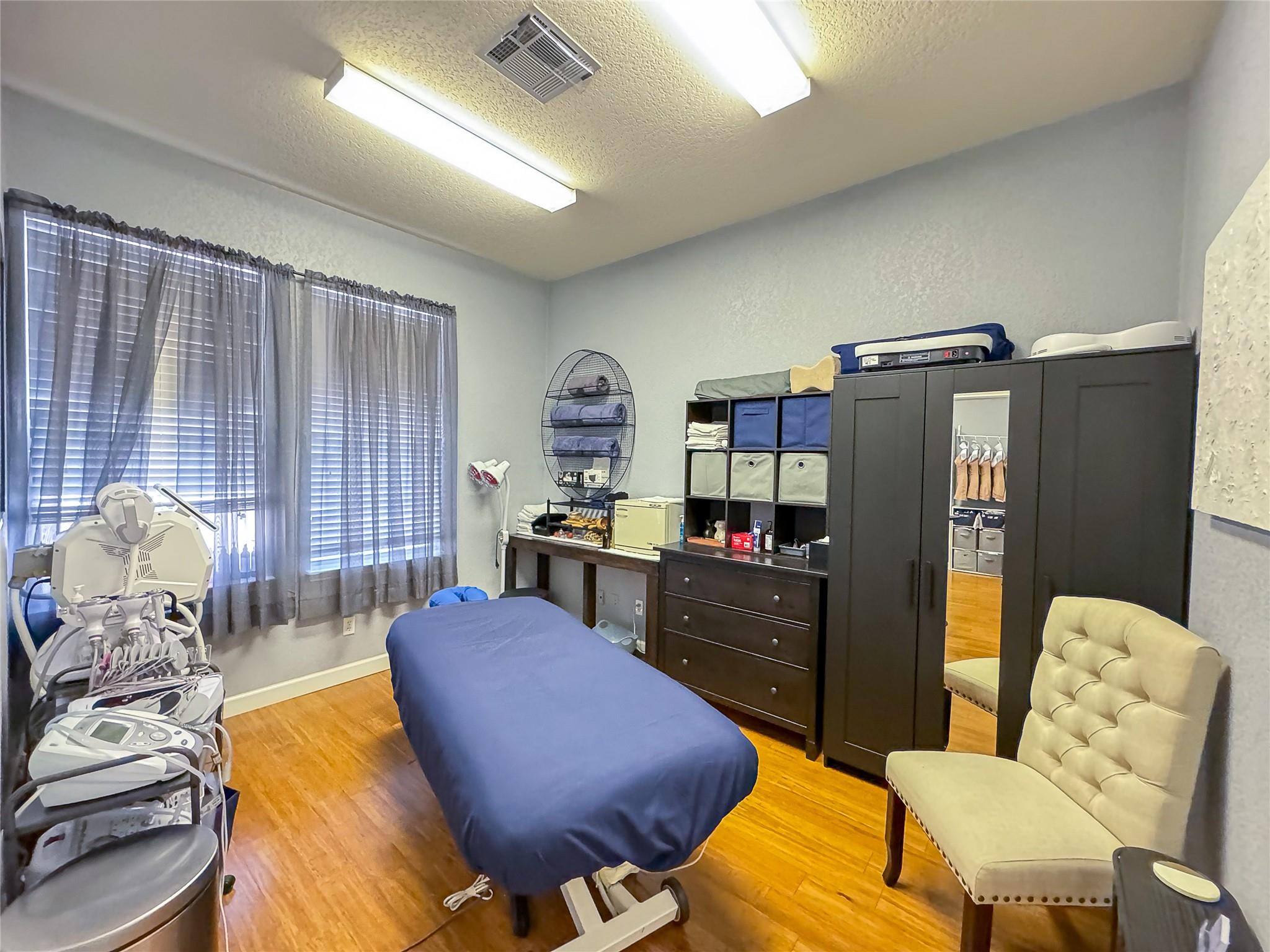 600 Round Rock West Dr # 402, Round Rock, TX 78681