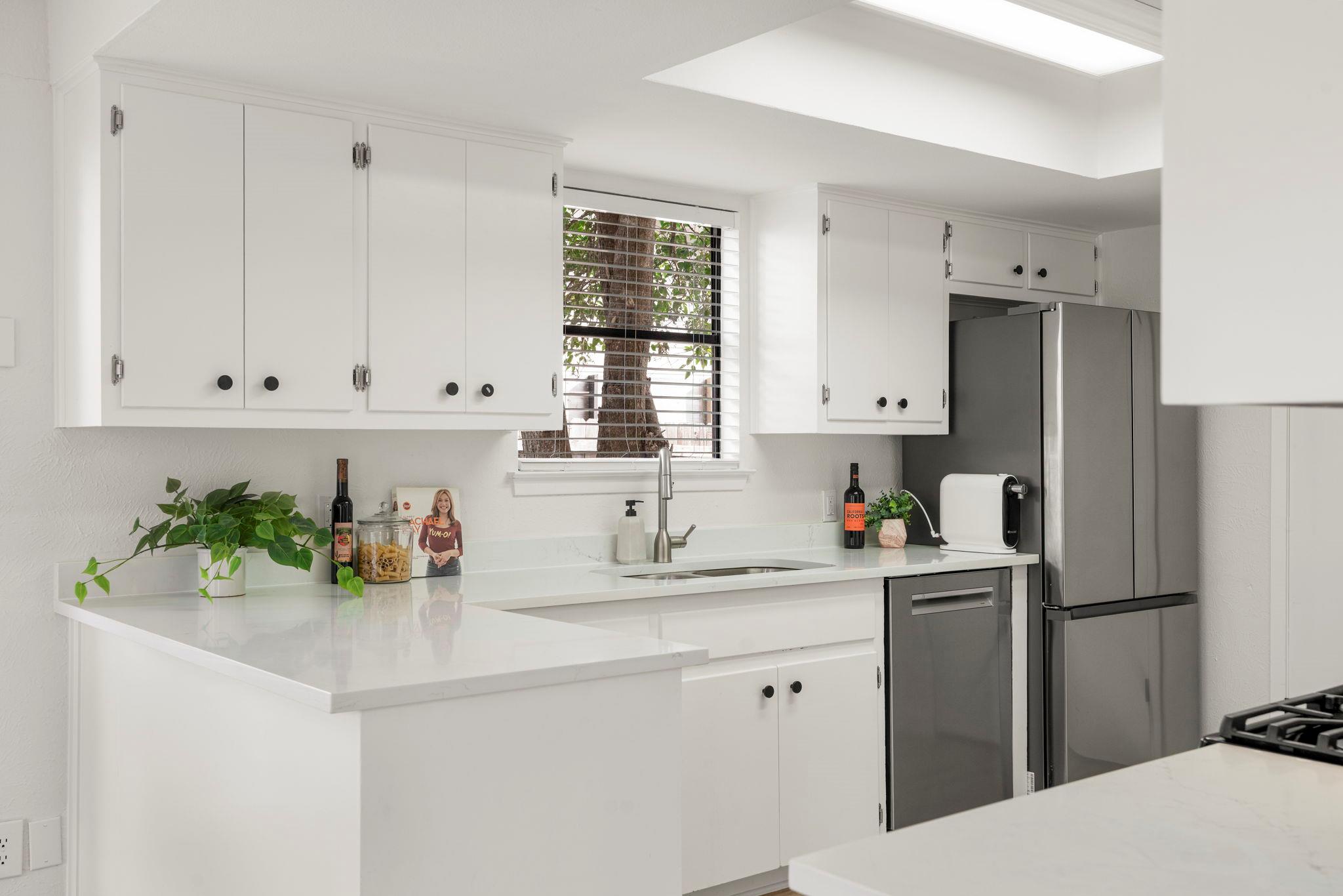 4911 White Elm Dr, Austin, TX 78749