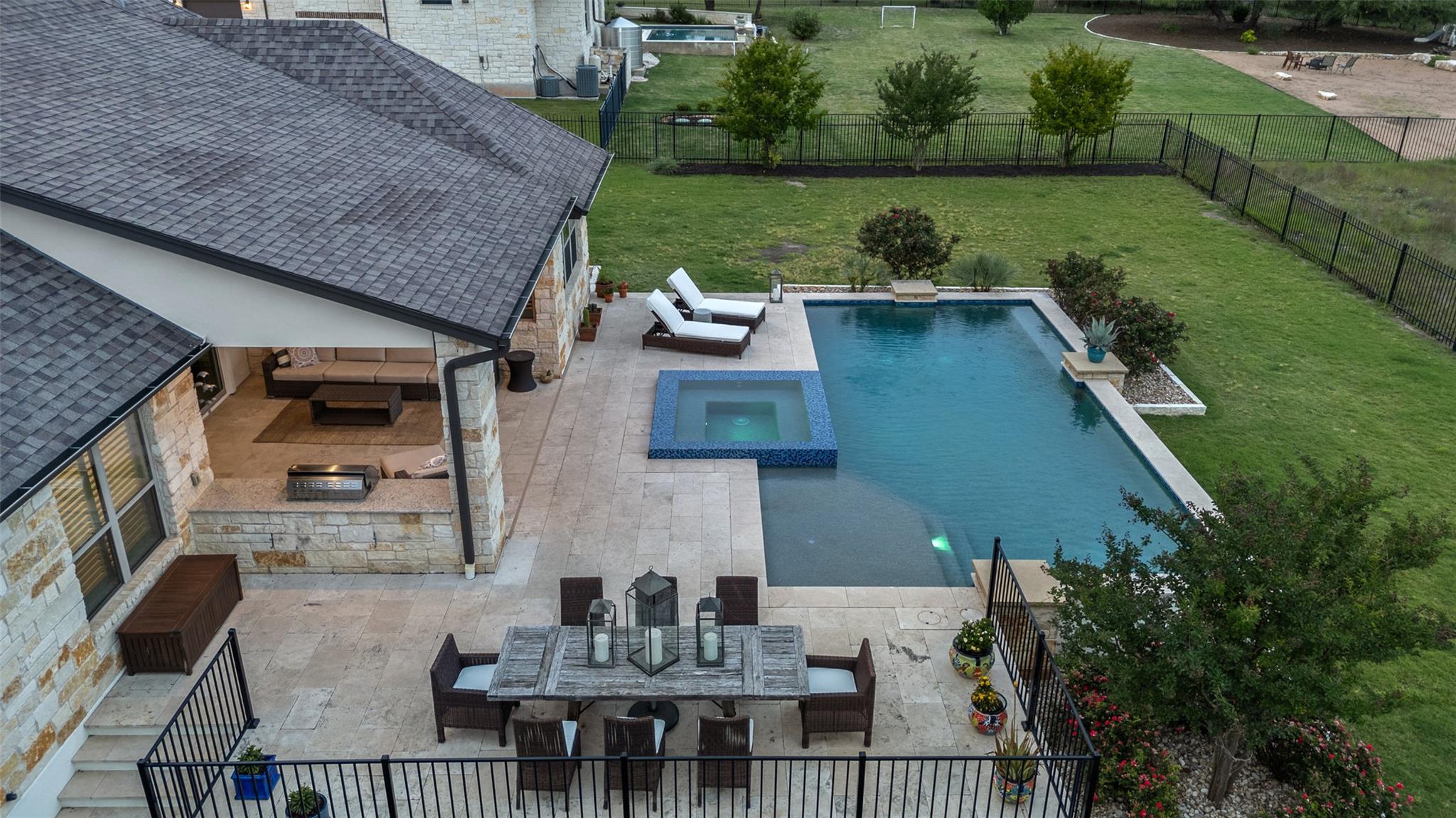831 Sad Willow Pass, Driftwood, TX 78619