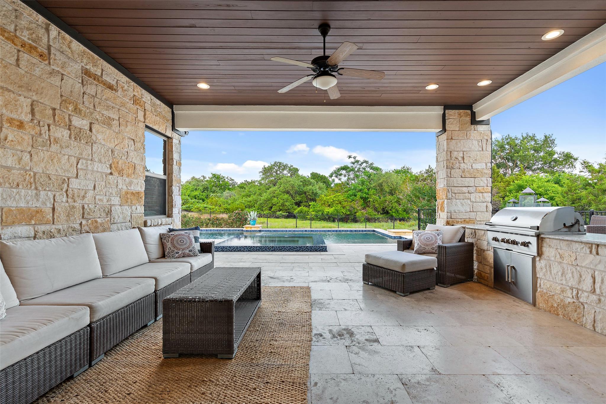 831 Sad Willow Pass, Driftwood, TX 78619