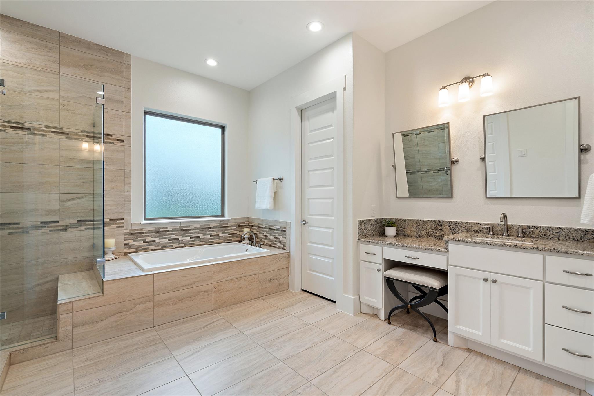 831 Sad Willow Pass, Driftwood, TX 78619