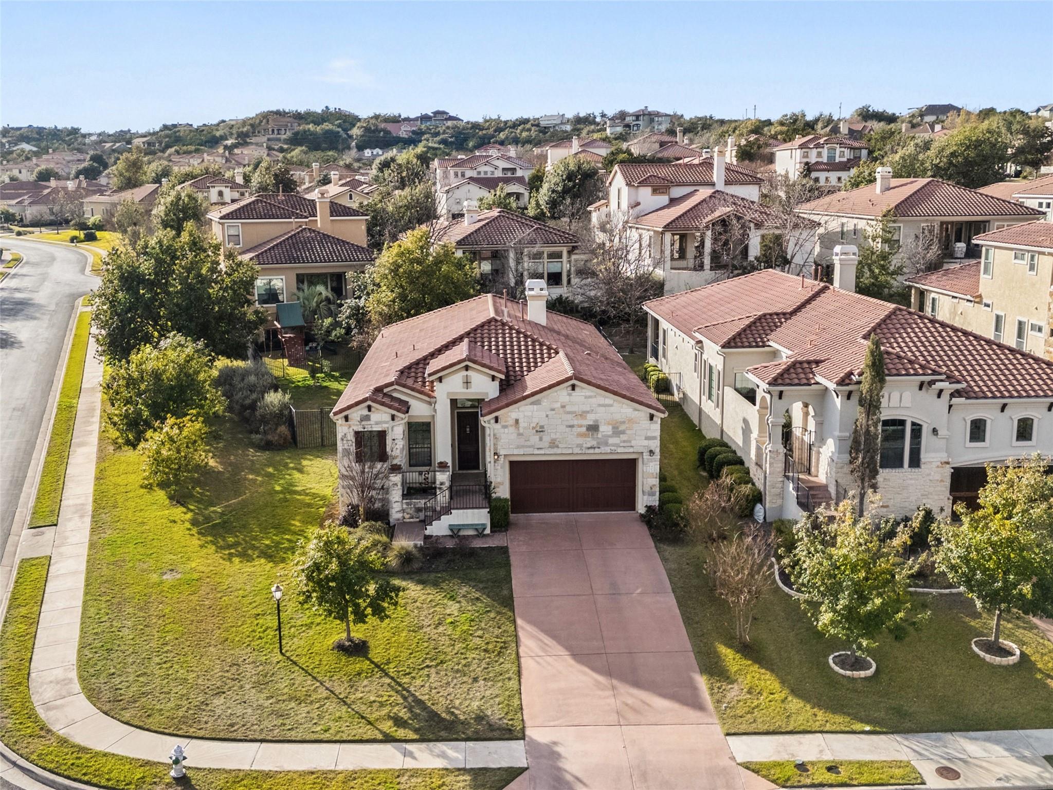 403 Indianwood Dr, Austin, TX 78738