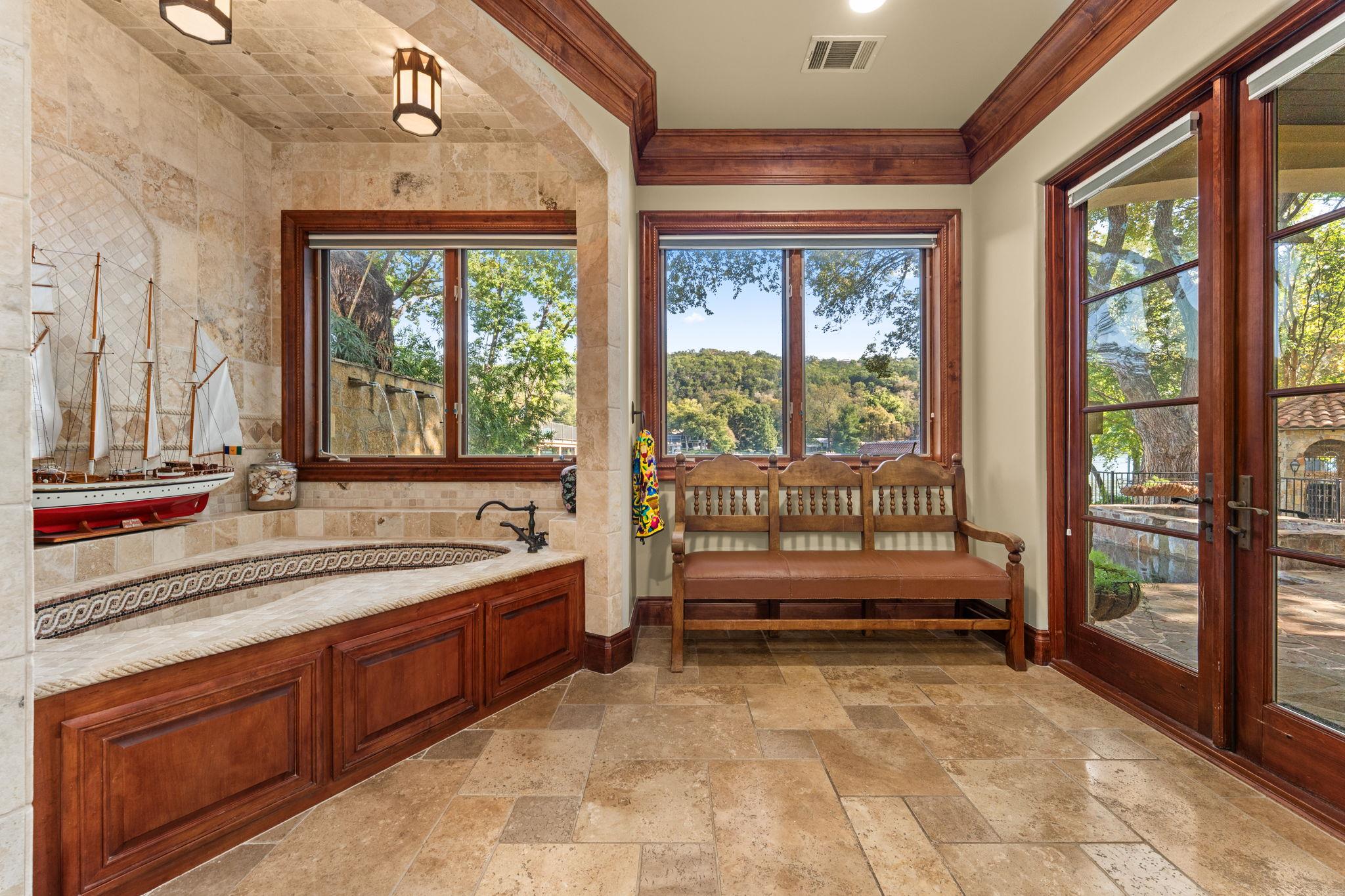 3111 Ski Shores Ter, Austin, TX 78730