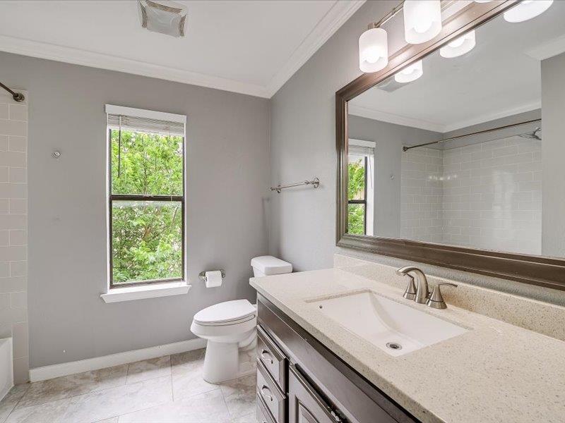 13800 Cambourne Dr, Pflugerville, TX 78660