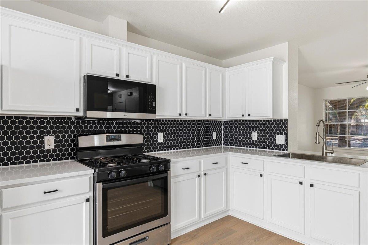 1007 Port Daniel Dr, Leander, TX 78641