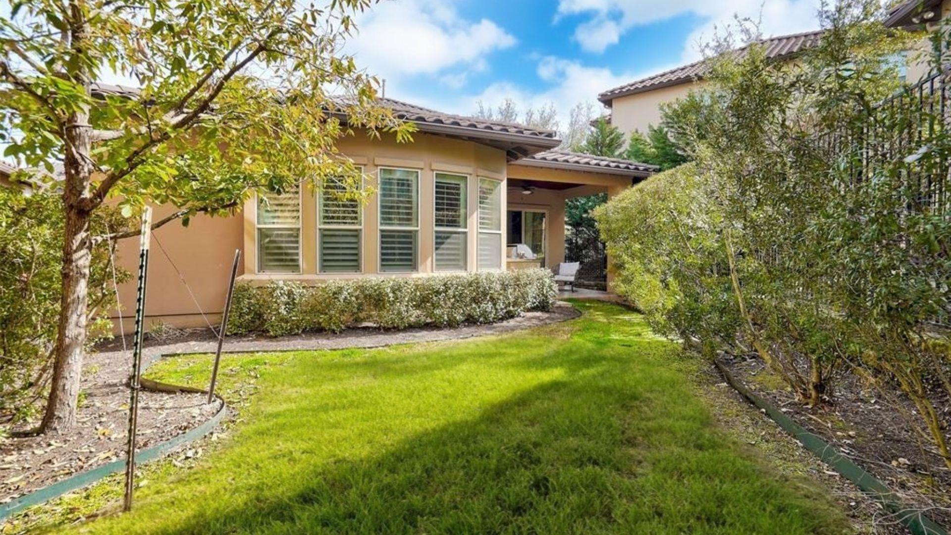 4501 WESTLAKE Dr # 23, Austin, TX 78746